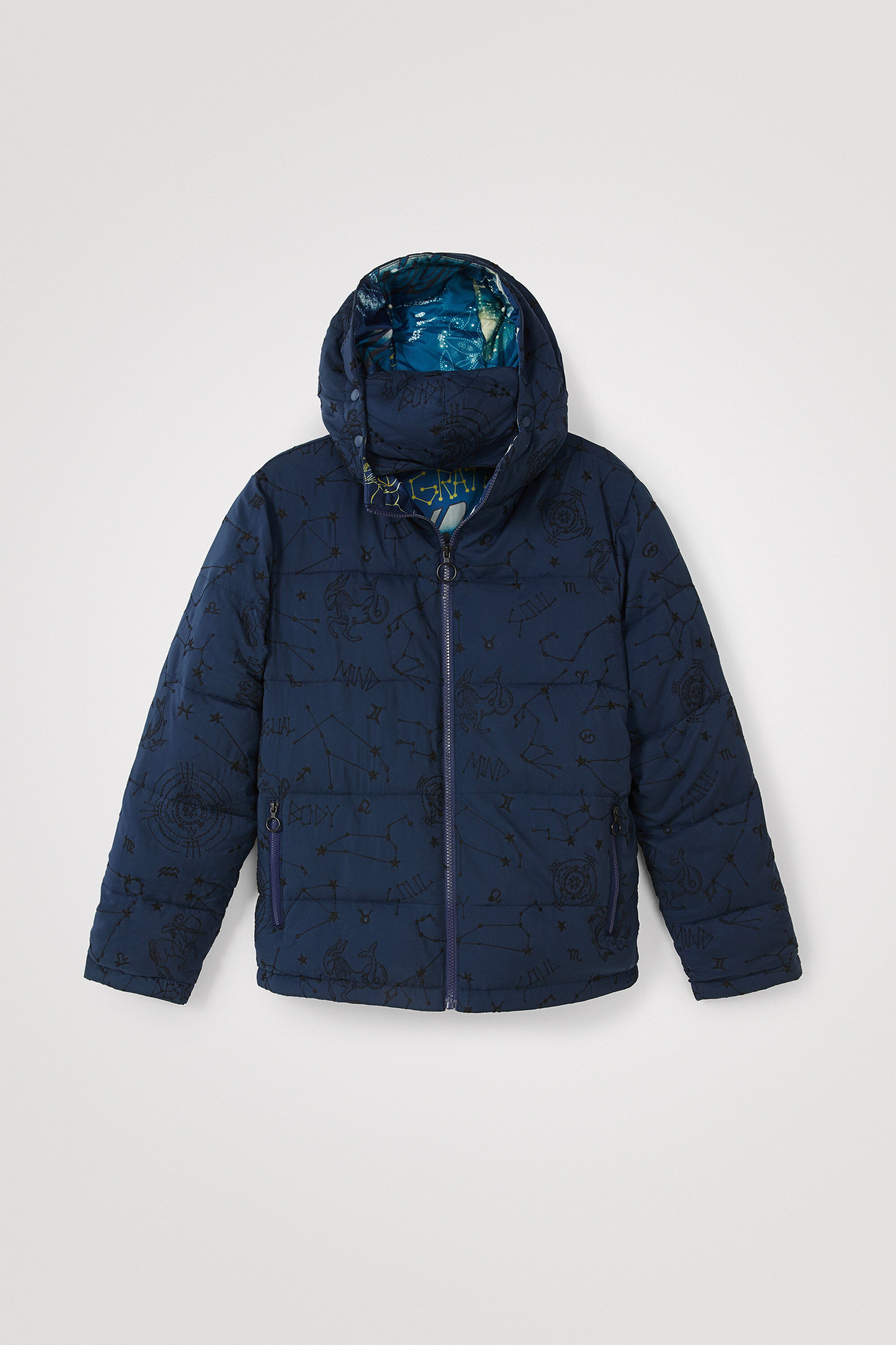 Chaqueta corta acolchada capucha