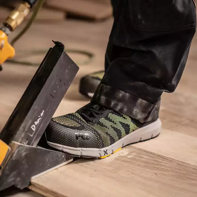 Men's Radius Composite Toe Work Sneaker