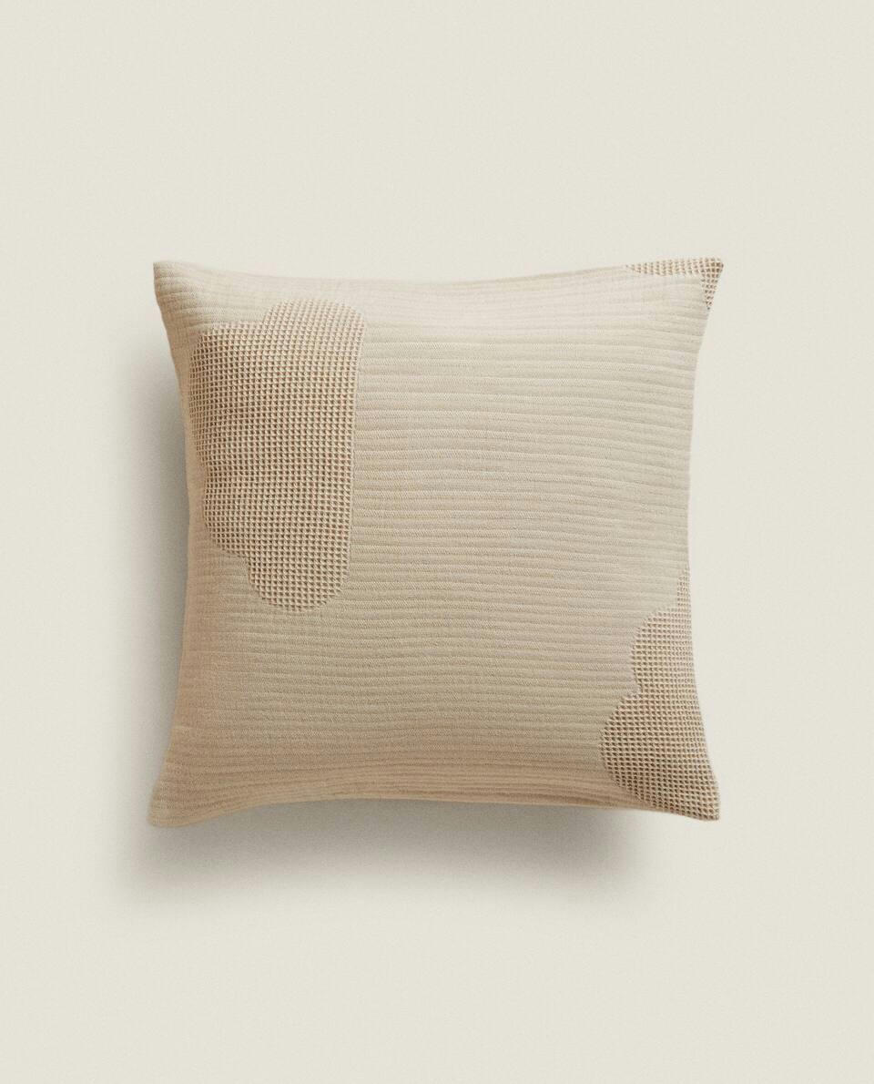 CLOUD PATTERN CUSHION COVER