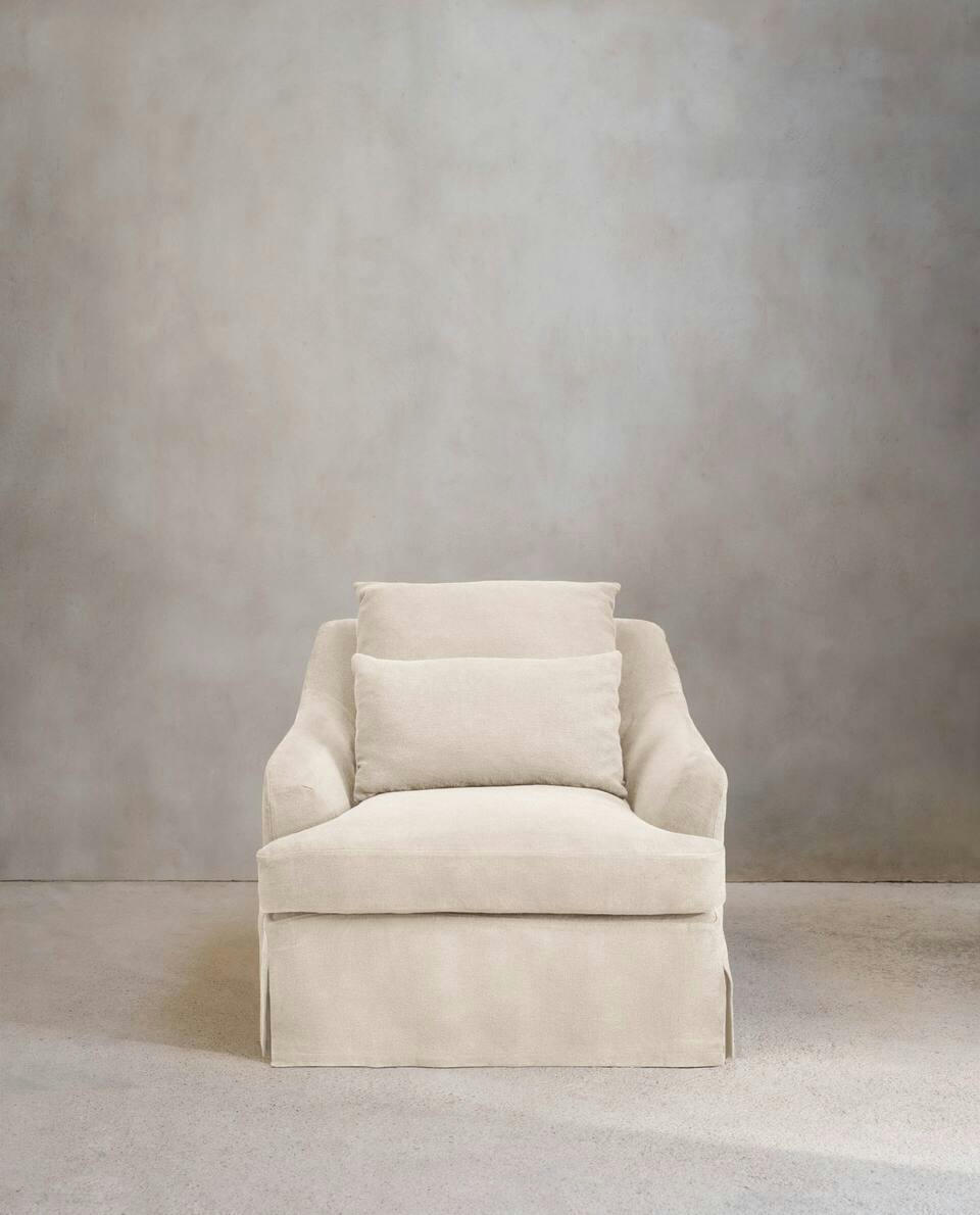 ARMCHAIR 01