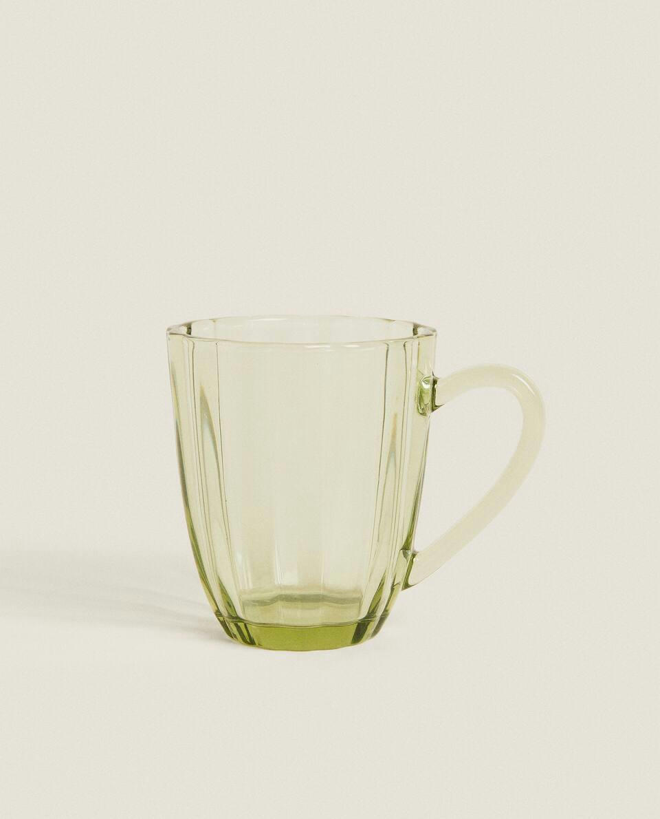 MUG WITH RAISED DESIGN
