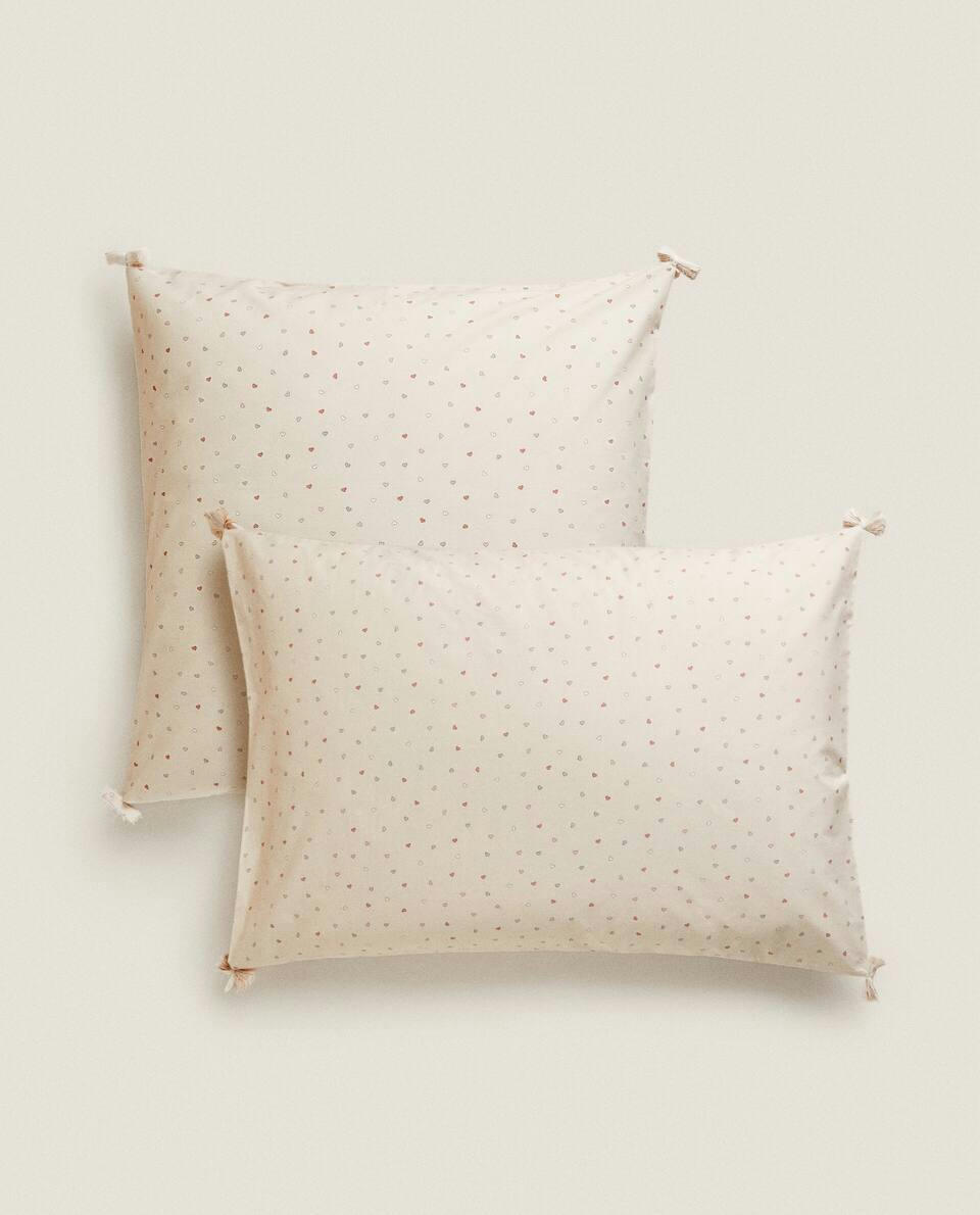 HEART PRINT PILLOWCASE