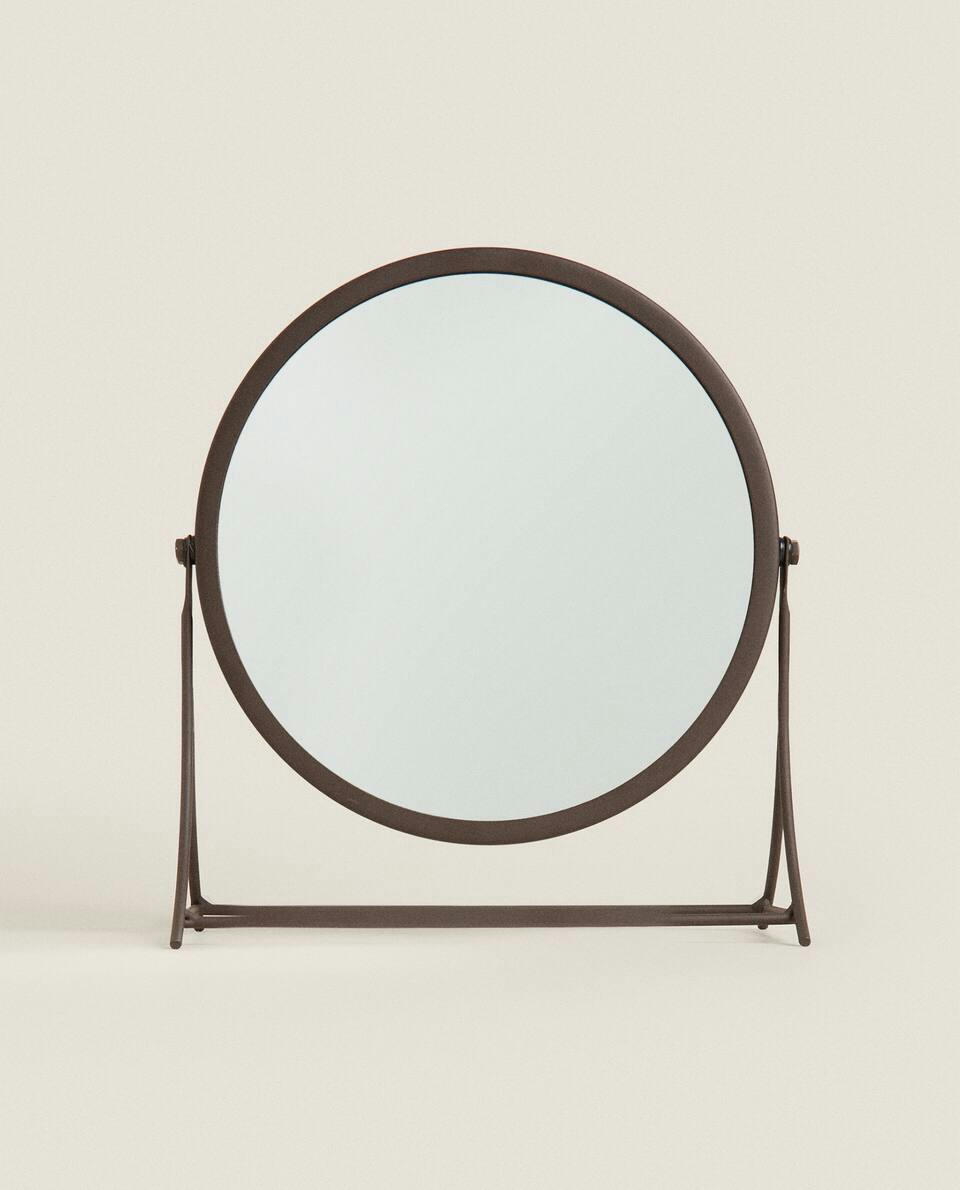 MAGNIFIER VANITY MIRROR WITH STRUCTURE