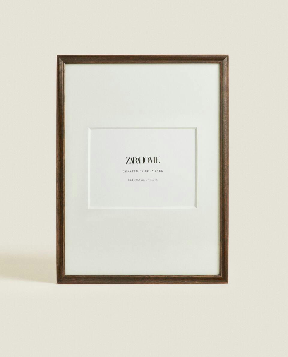 FLUTED FRAME BY ROSA PARK