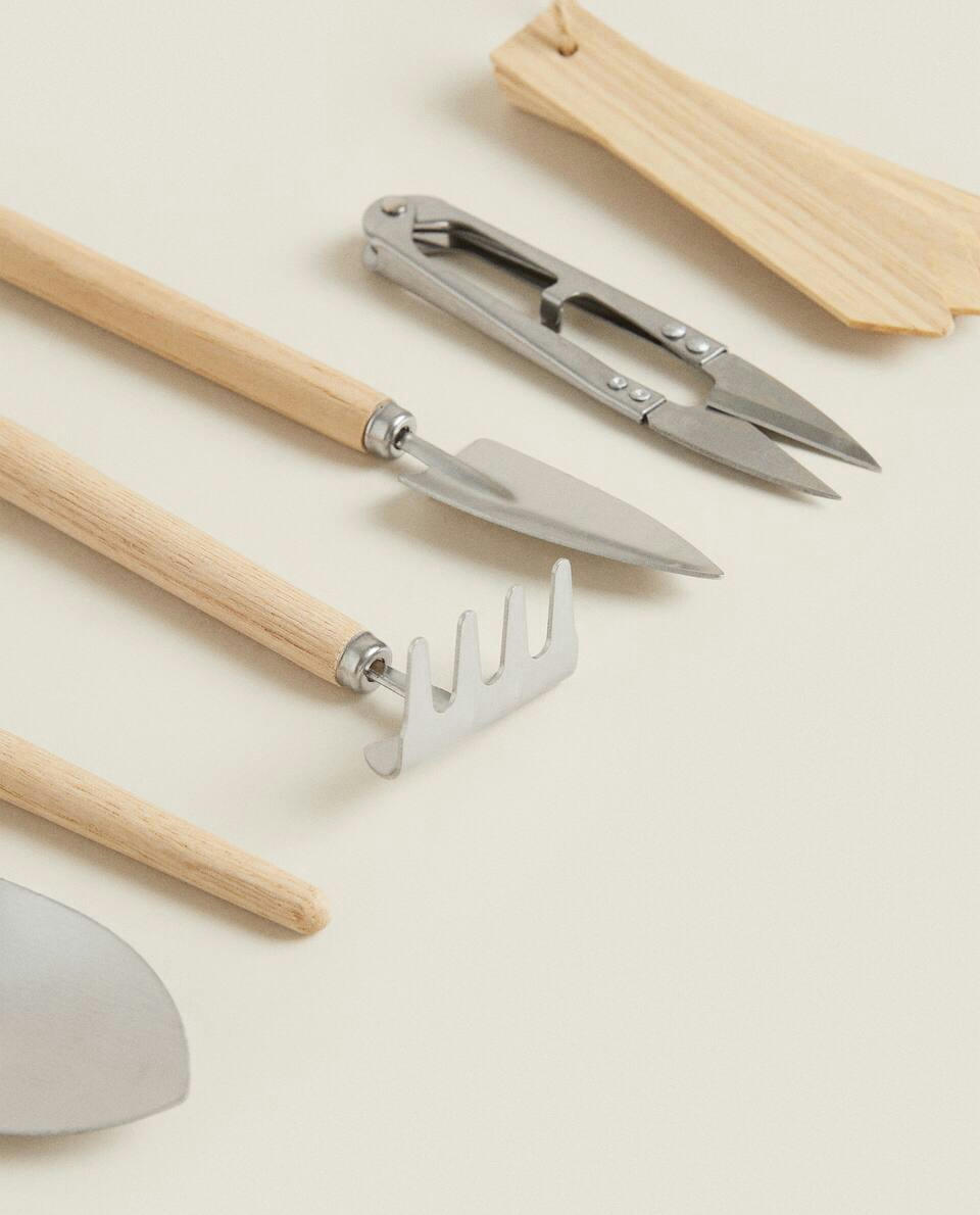 GARDEN UTENSILS (SET OF 6)