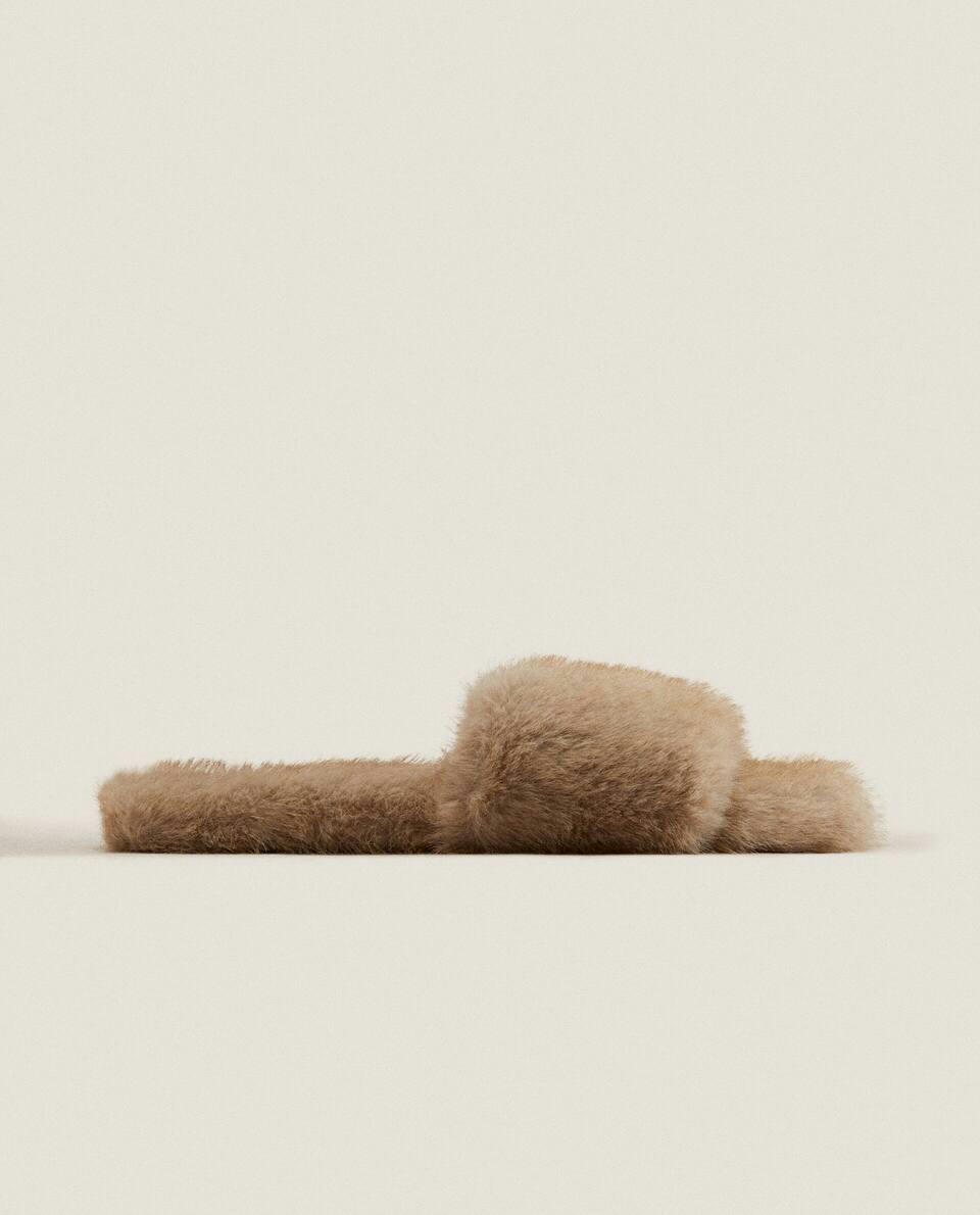 FAUX FUR SLIDER SLIPPERS