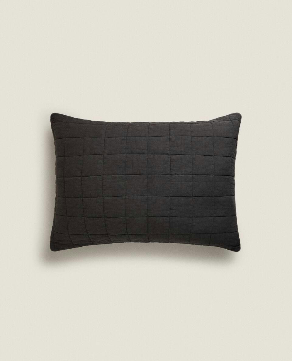 XXL QUILTED CUSHION COVER
