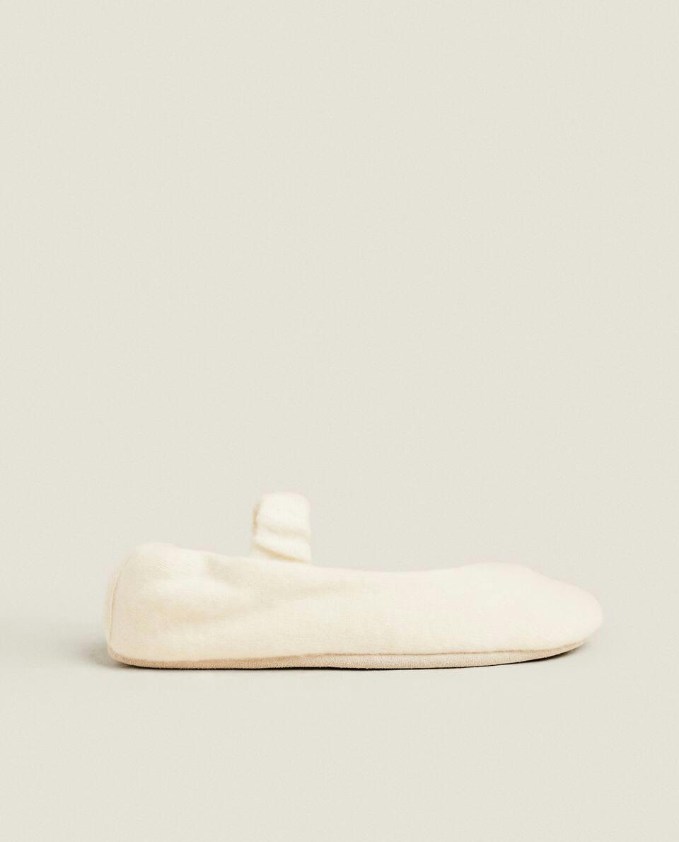 CASHMERE SLIPPERS
