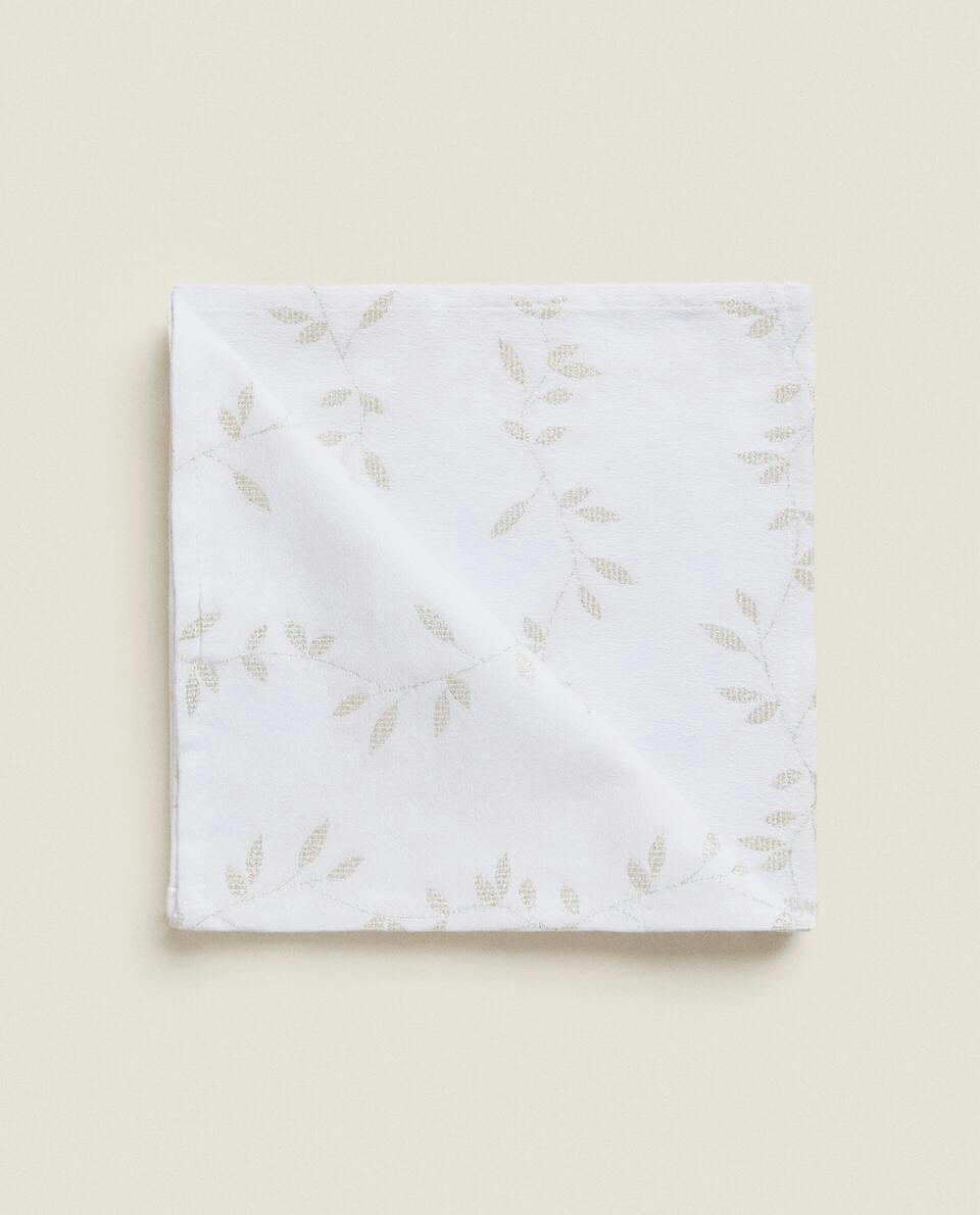 PACK OF CHRISTMAS LEAF COTTON NAPKINS (PACK OF 2)