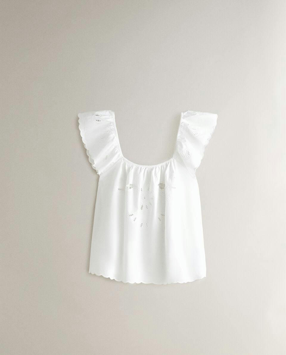 EMBROIDERED TOP