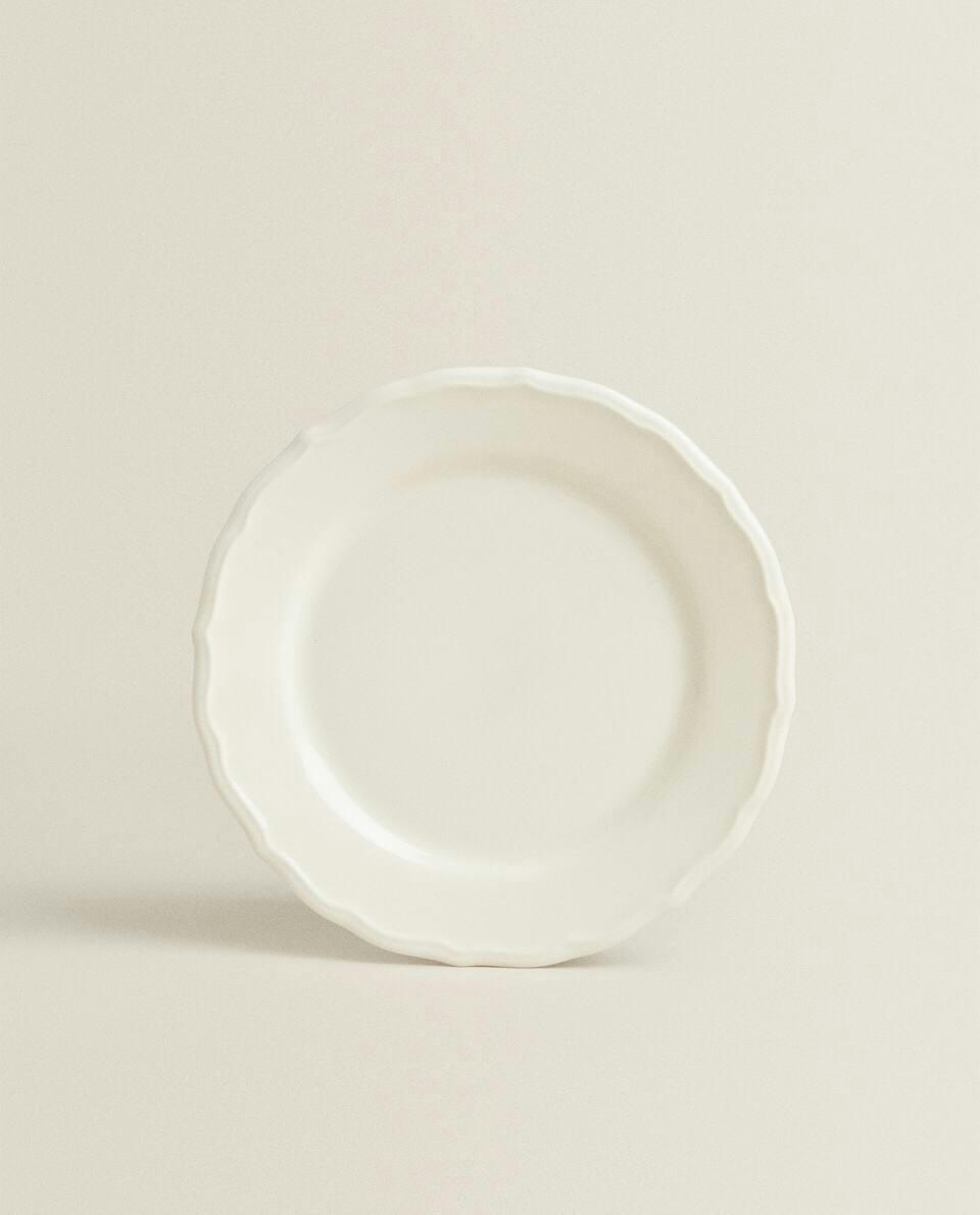 EARTHENWARE DESSERT PLATE WITH RAISED-DESIGN EDGE