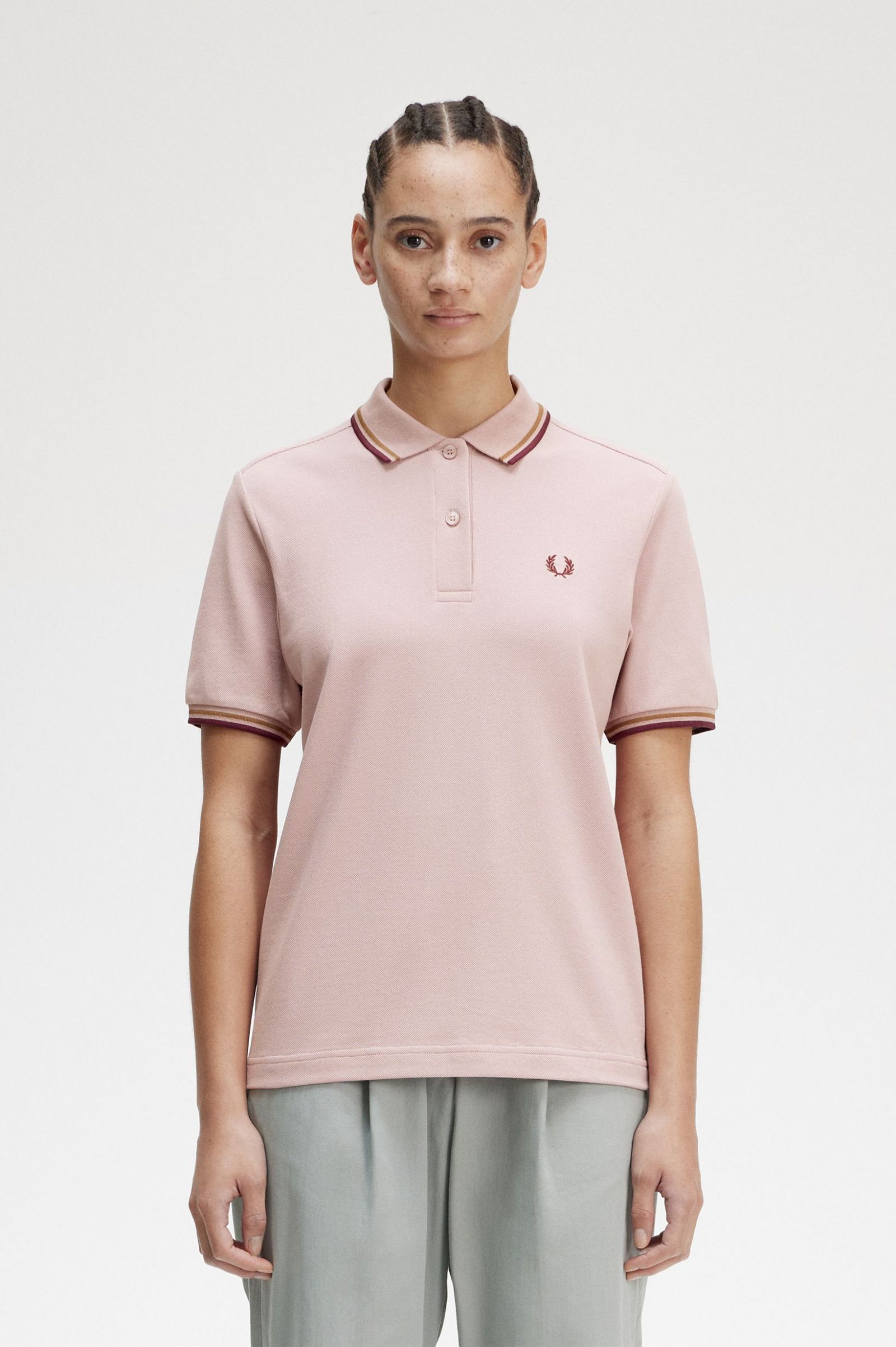 The Fred Perry ShirtG3600 Dusty Rose Pink / Shaded Stone / Oxblood