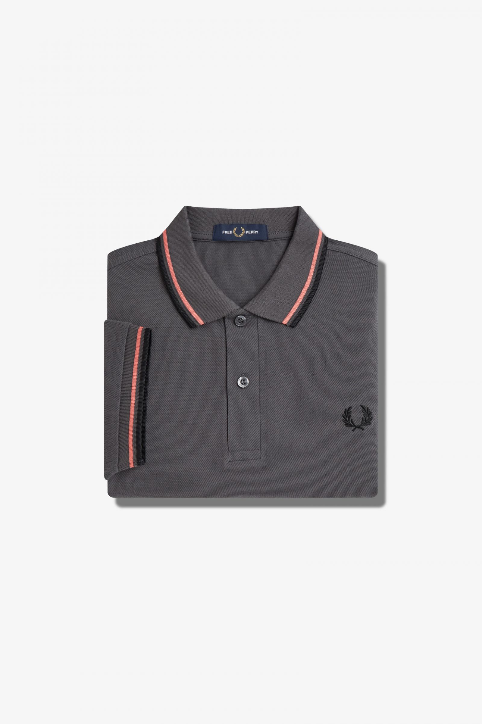 The Fred Perry ShirtM3600 Gunmetal / Coral Heat / Black
