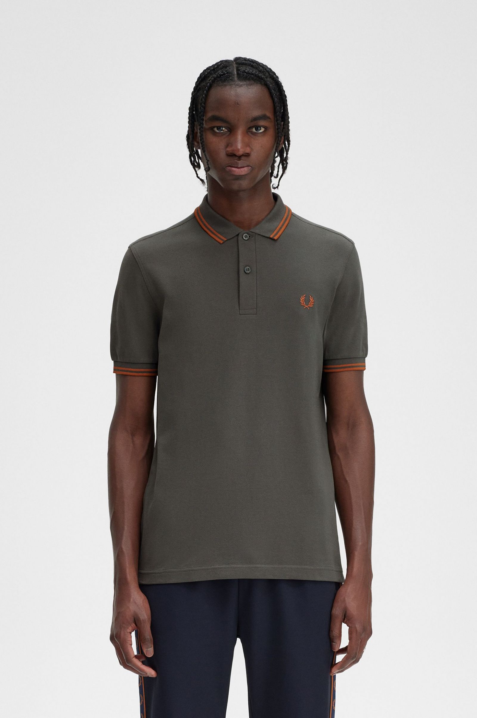 The Fred Perry ShirtM3600 Field Green / Nut Flake / Nut Flake