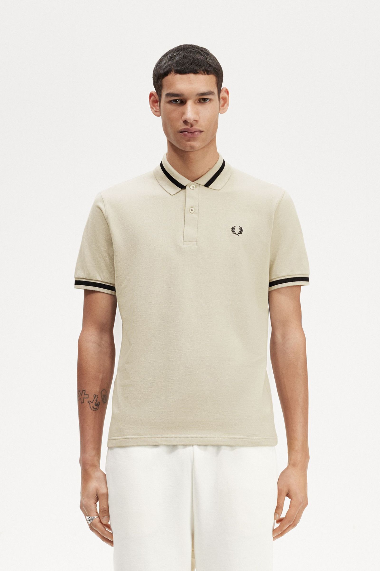 Made In EnglandM2 Light Oyster / Navy