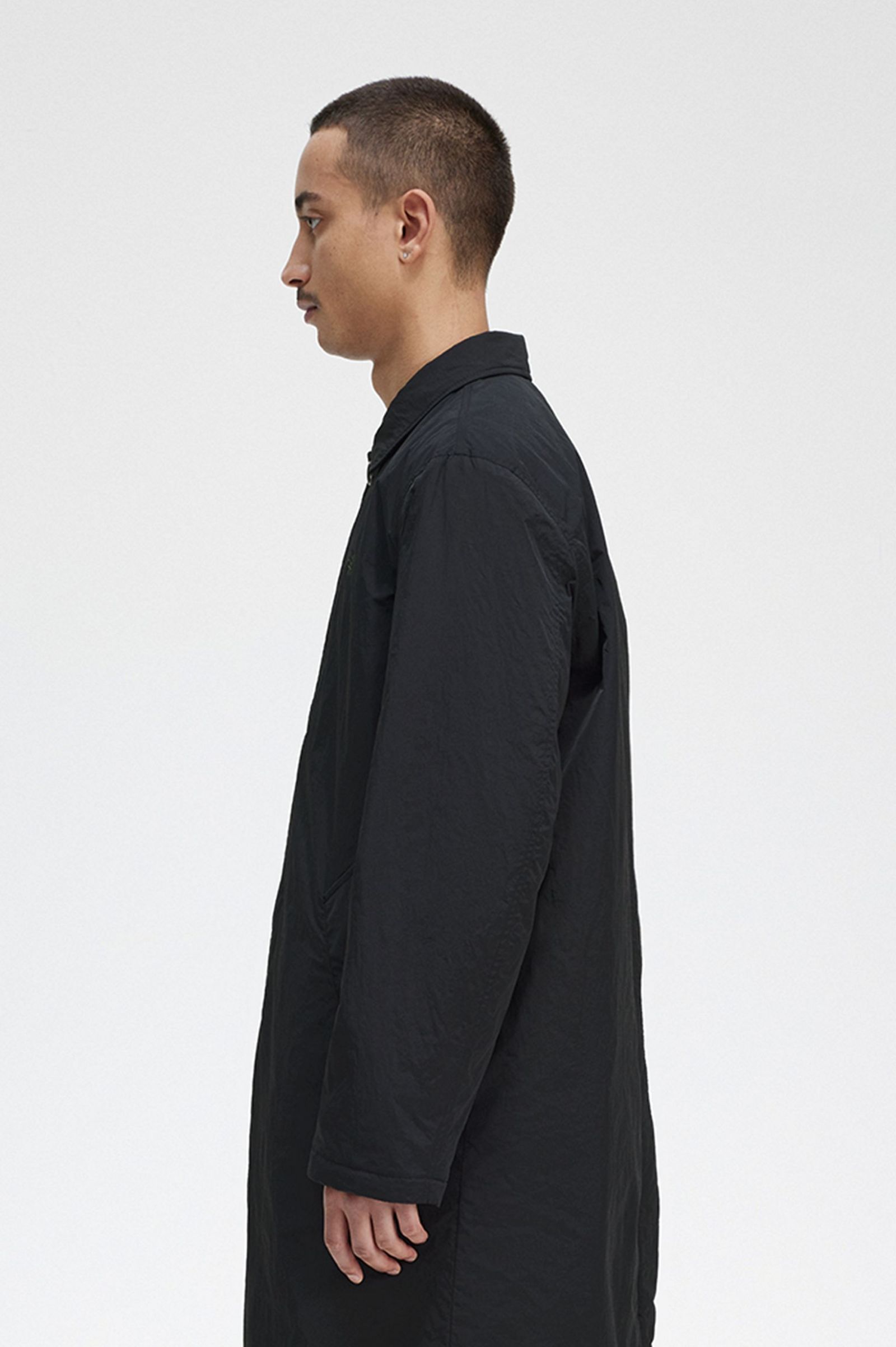 Button Through Mac Black