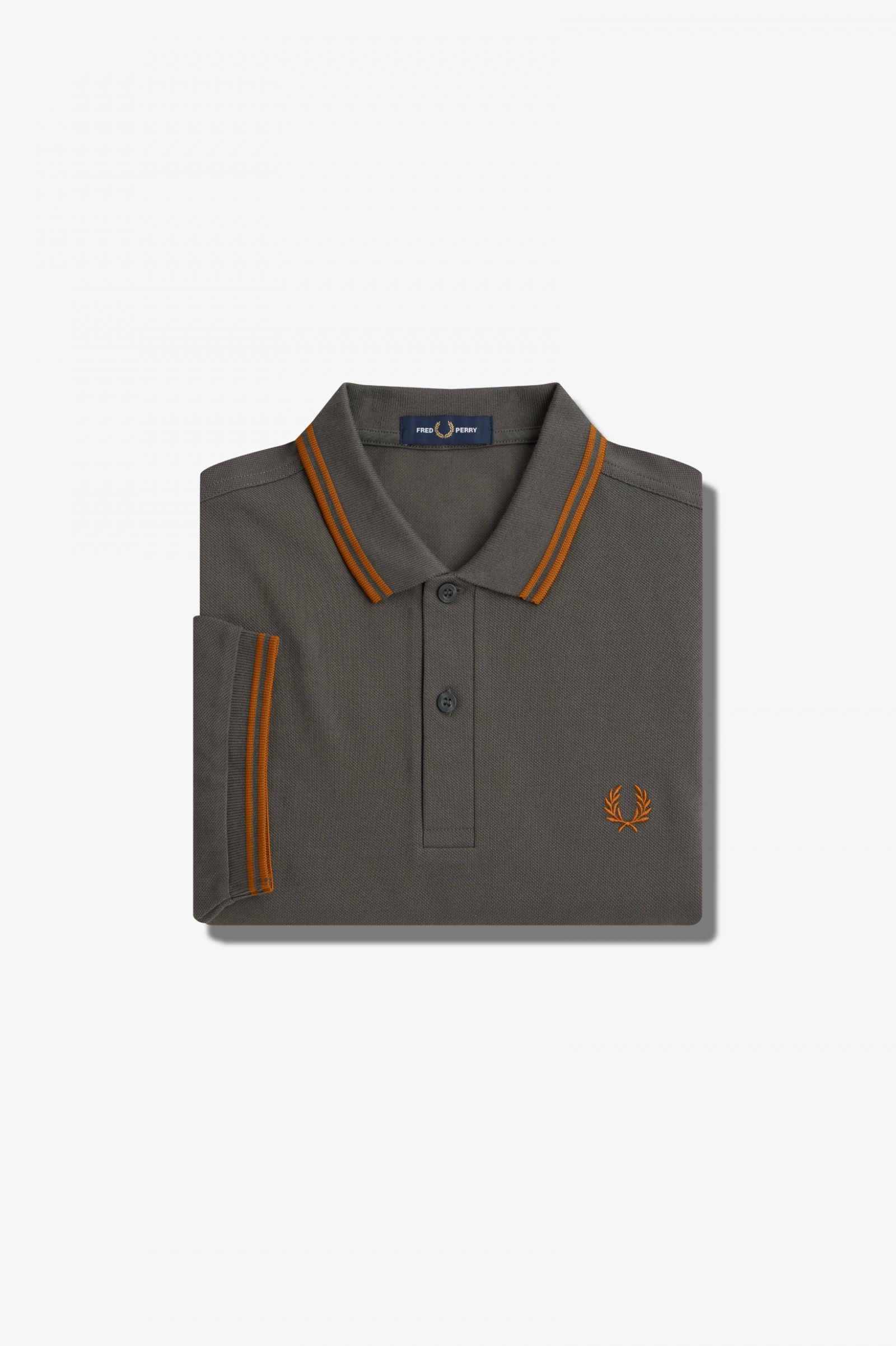 The Fred Perry ShirtM3600 Field Green / Nut Flake / Nut Flake