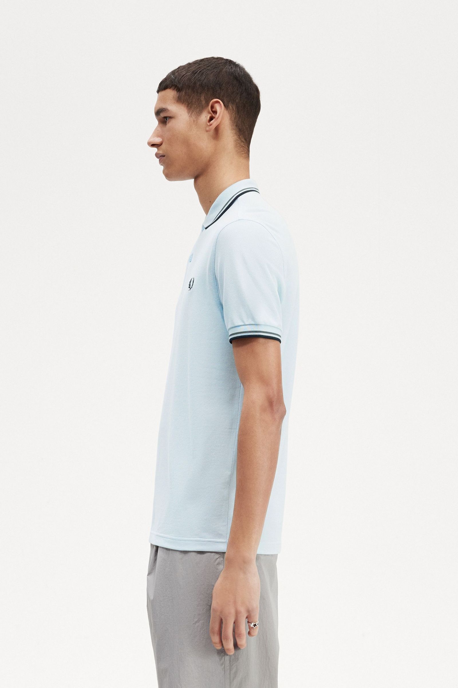 The Fred Perry ShirtM3600 Light Ice / Field Green / Black