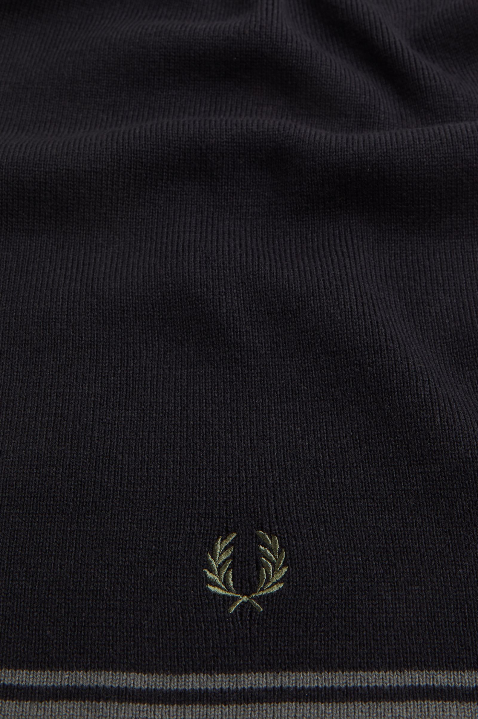 Twin Tipped Merino Wool Scarf Black / Field Green