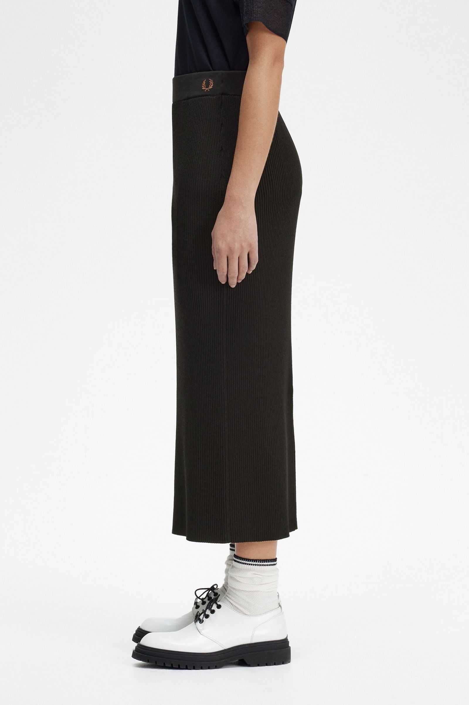 Ribbed Knitted Skirt Black