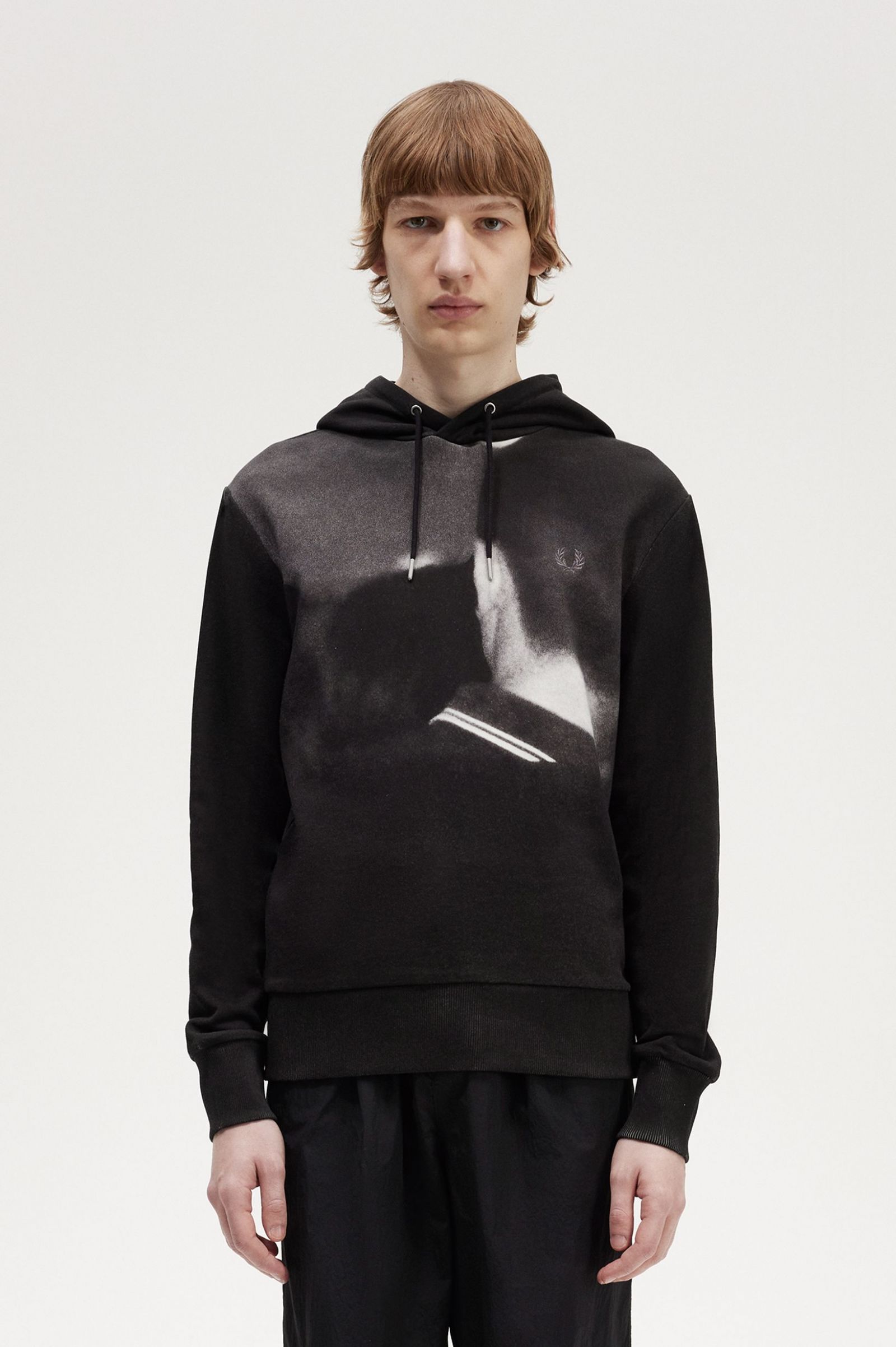 Rave Graphic Hooded Sweatshirt Black