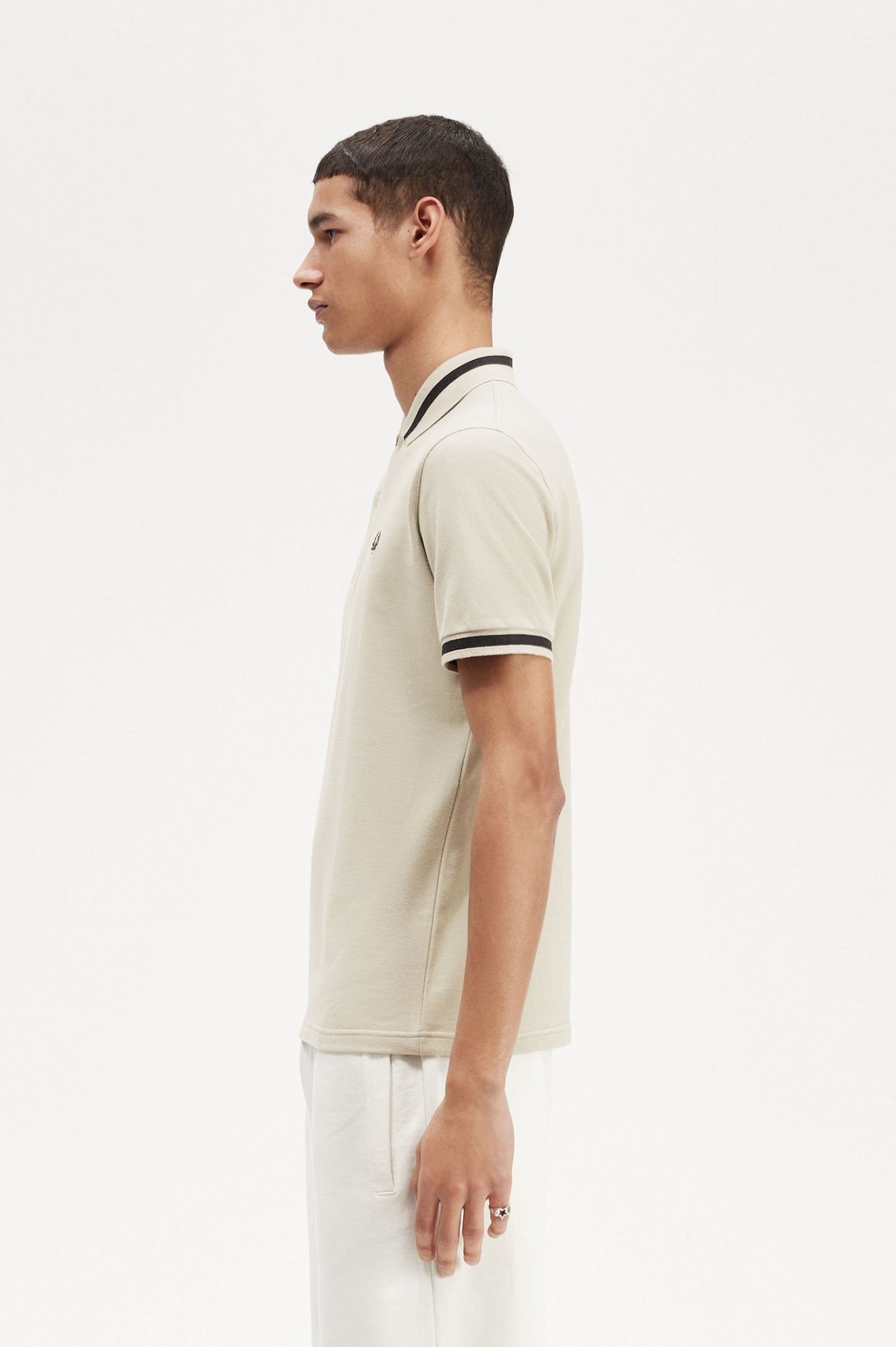 Made In EnglandM2 Light Oyster / Navy