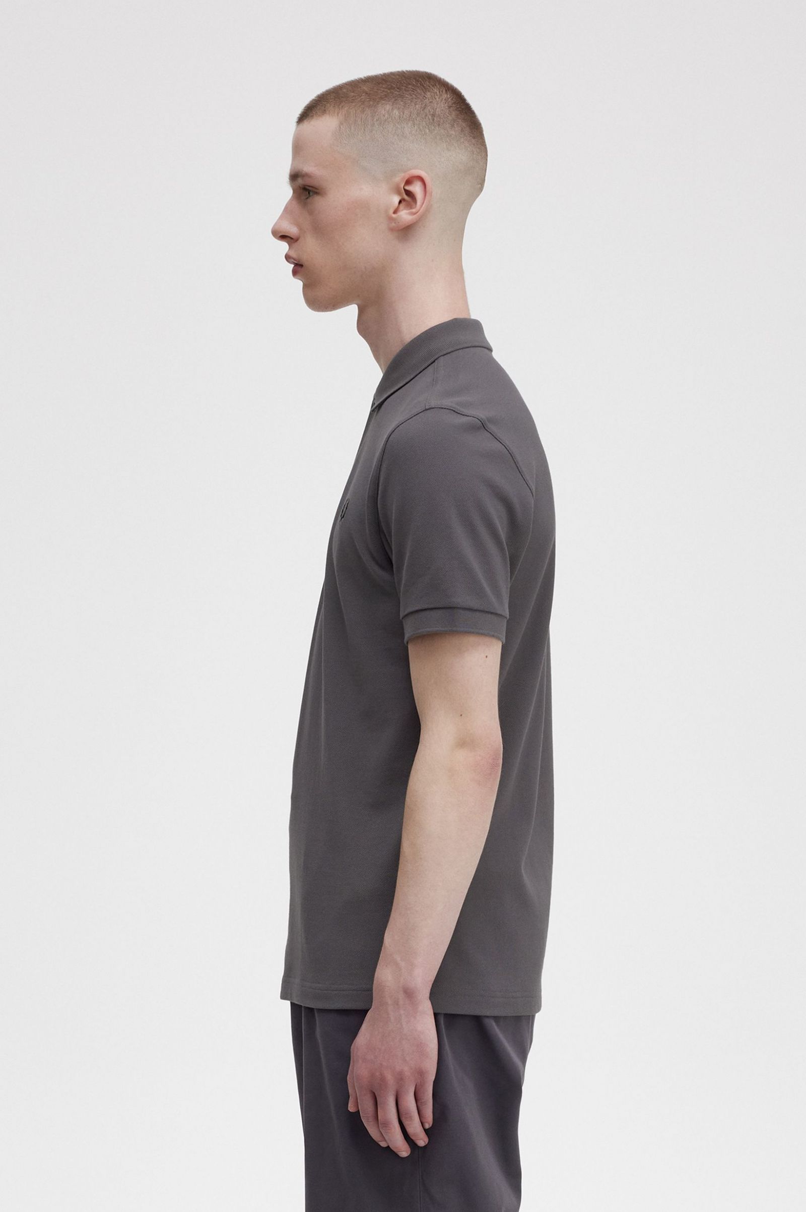 The Fred Perry ShirtM6000 Gunmetal / Black