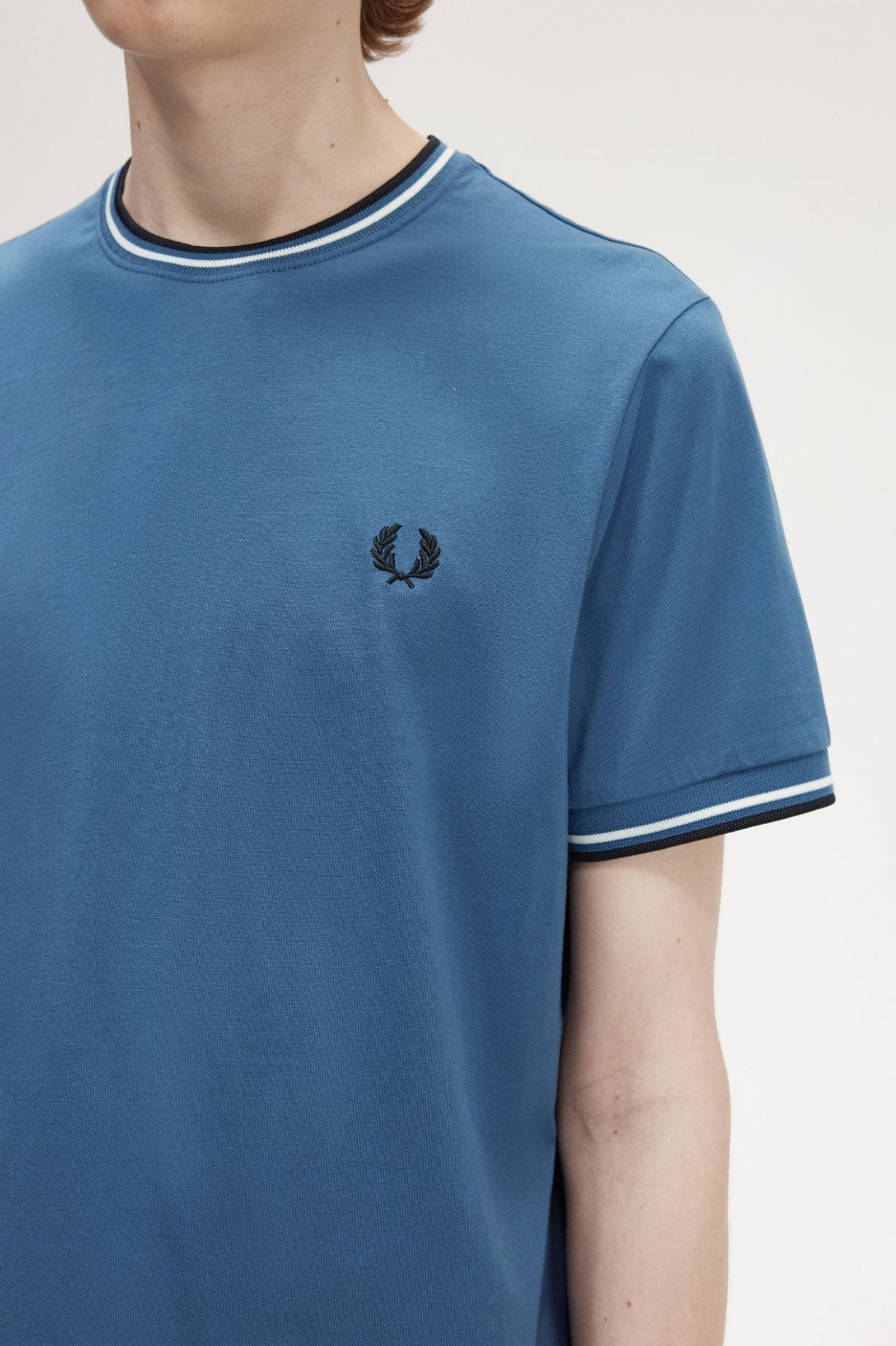 Twin Tipped T-Shirt Midnight Blue
