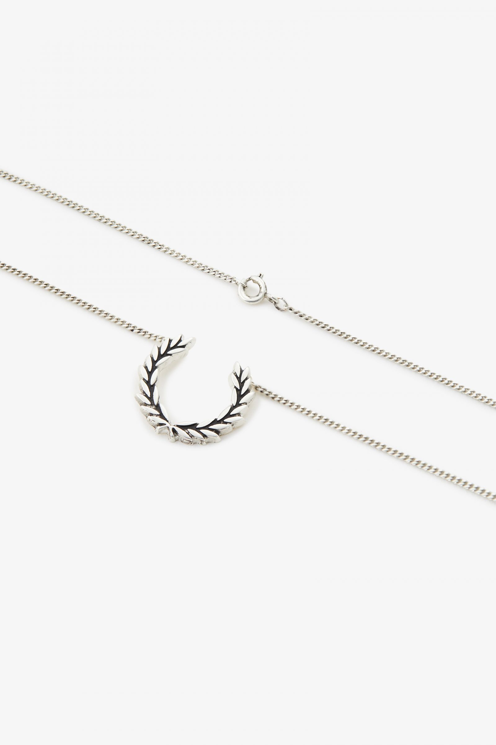 Laurel Wreath Necklace Metallic Silver