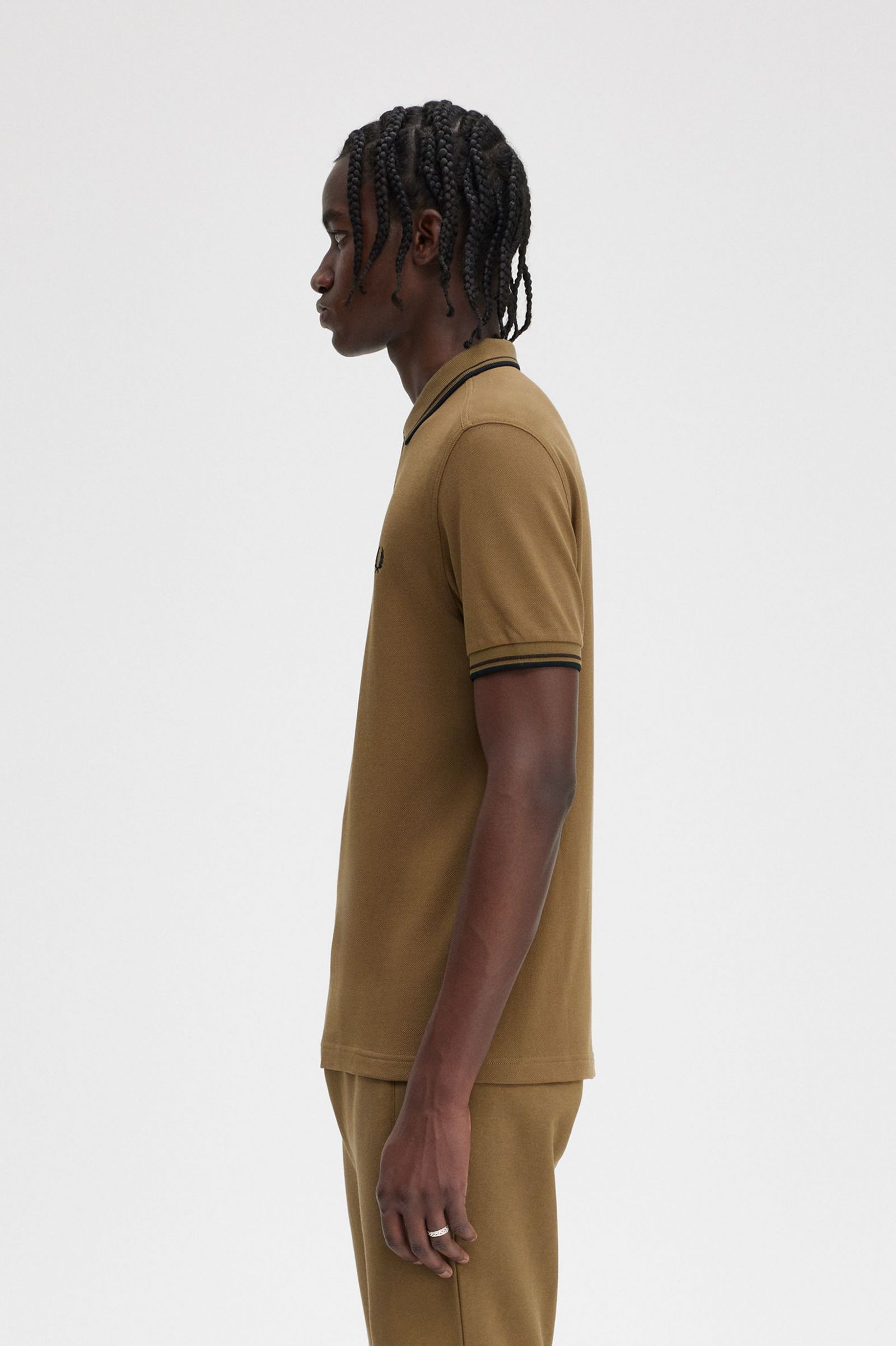 The Fred Perry ShirtM3600 Shaded Stone / Burnt Tobacco / Black