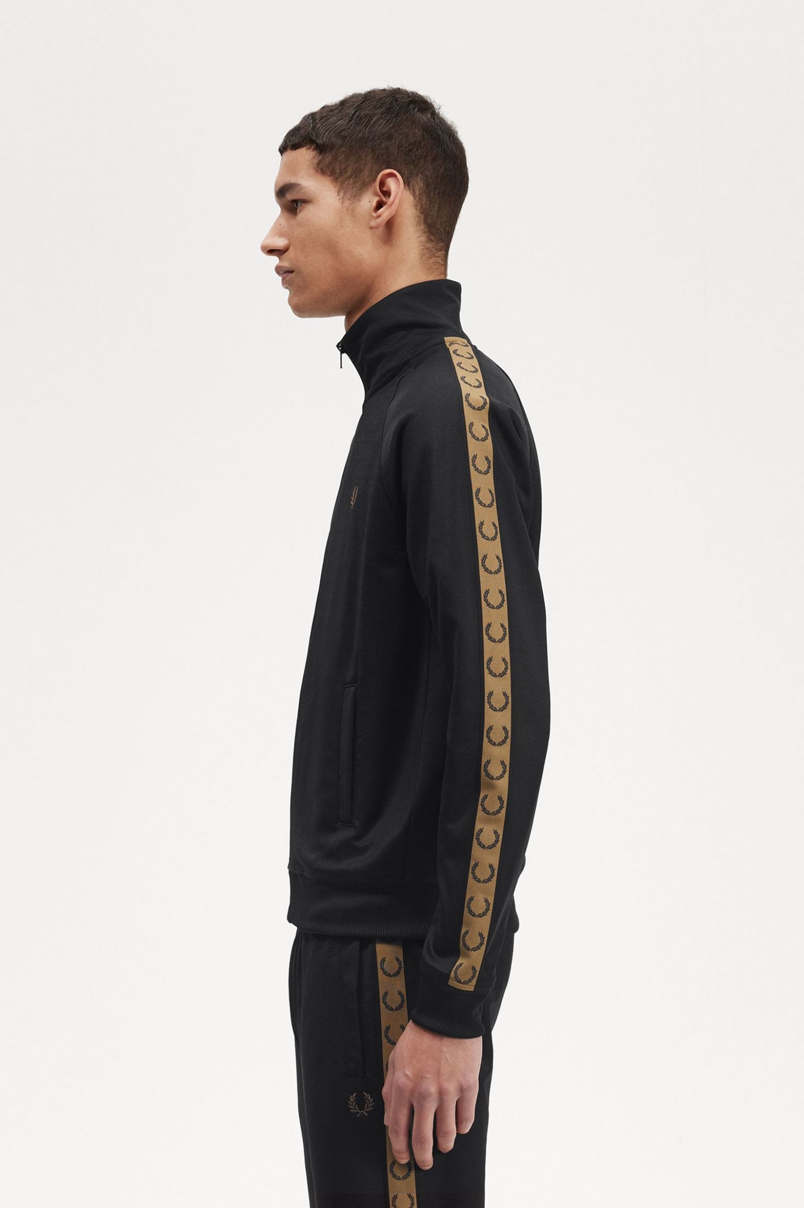Contrast Tape Track Jacket Black / Shaded Stone