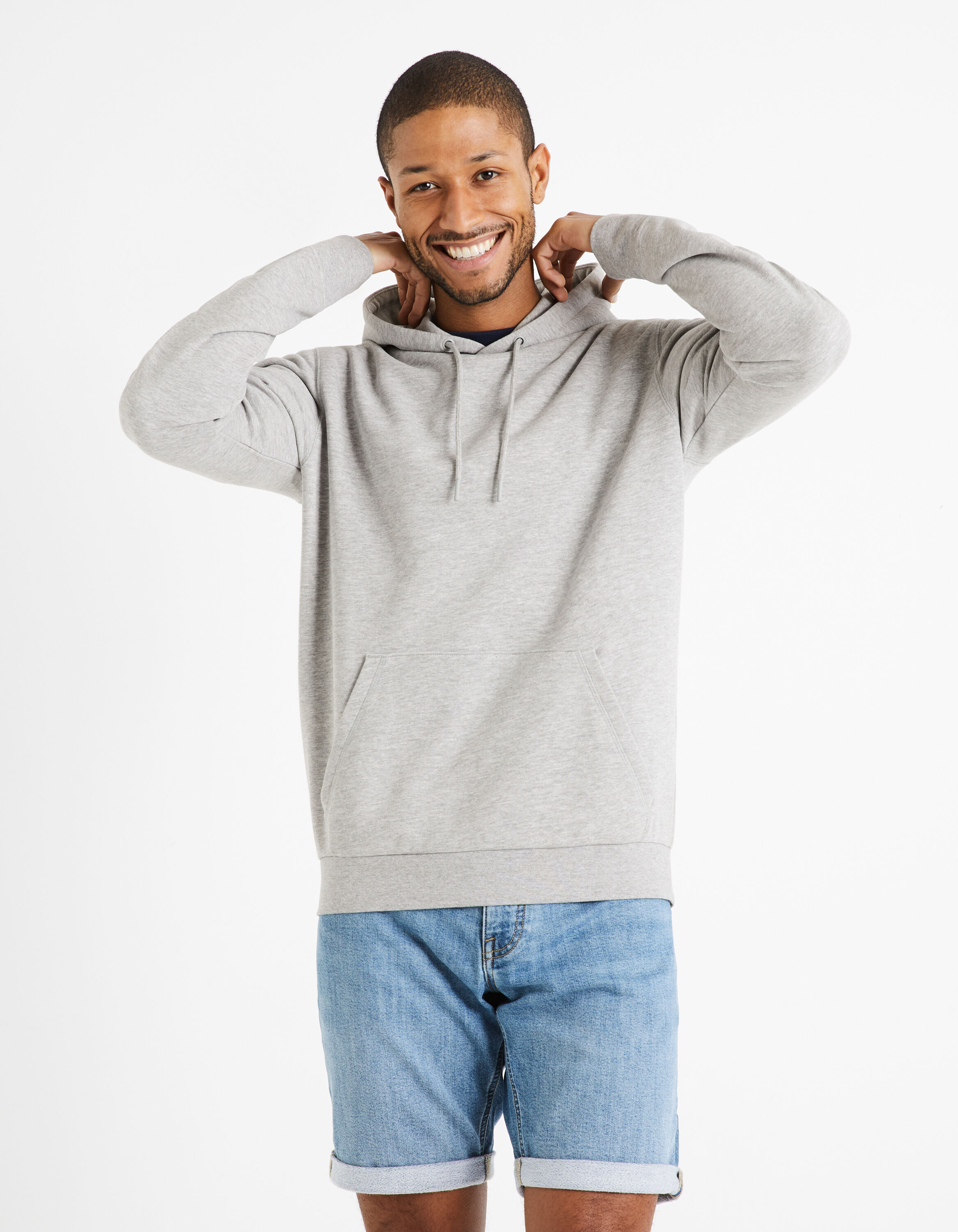 Sweat &agrave; capuche 100% coton - gris