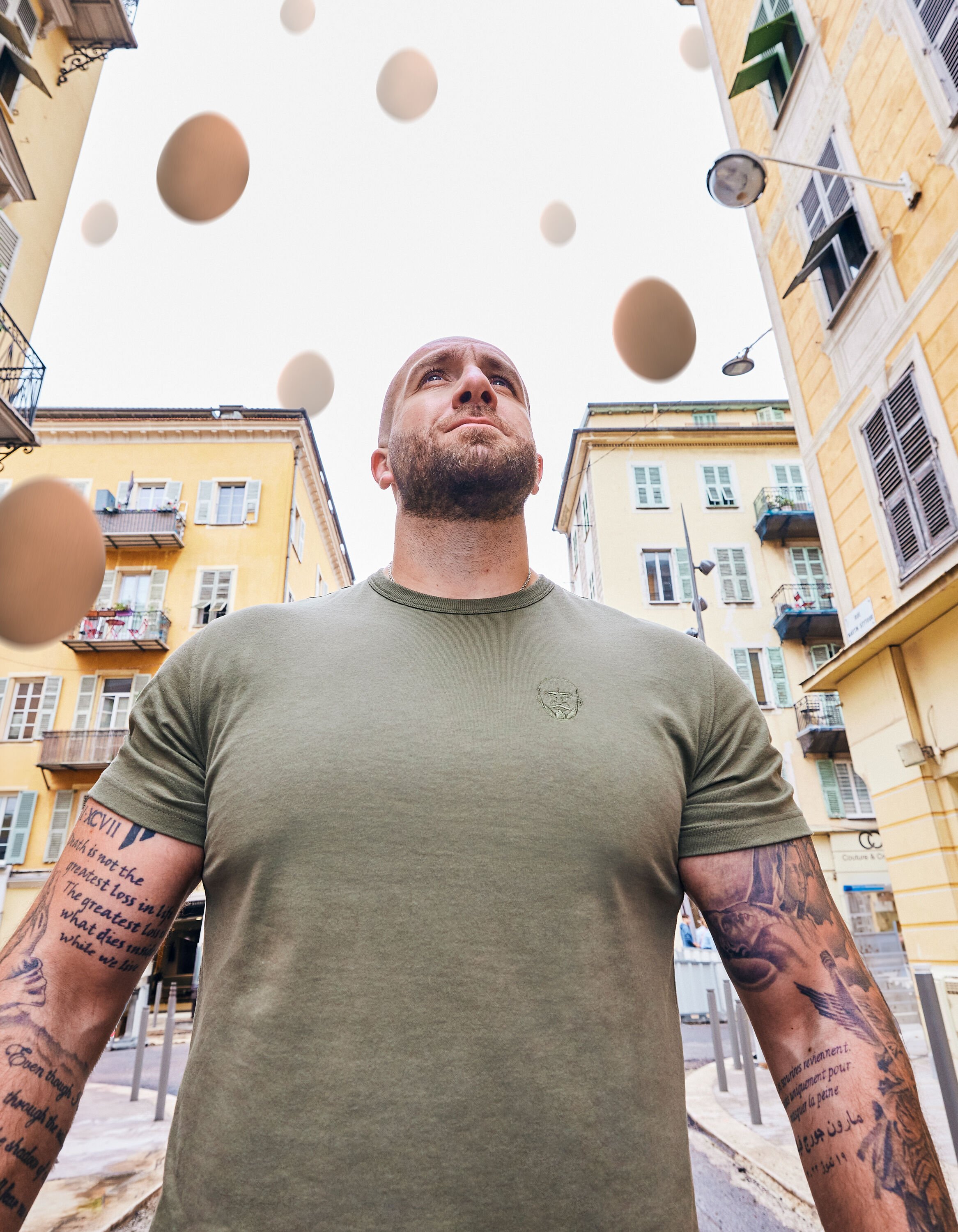 GMK - T-shirt brod&eacute;