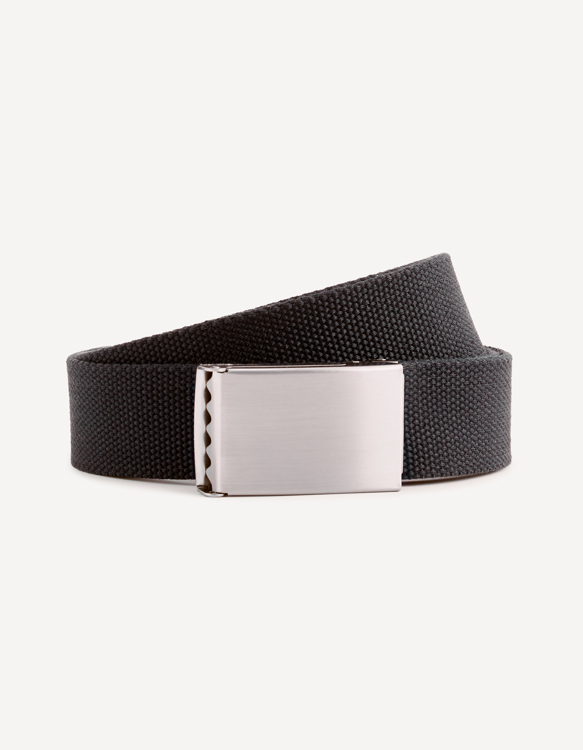 Ceinture sangle avec boucle en m&eacute;tal - noir