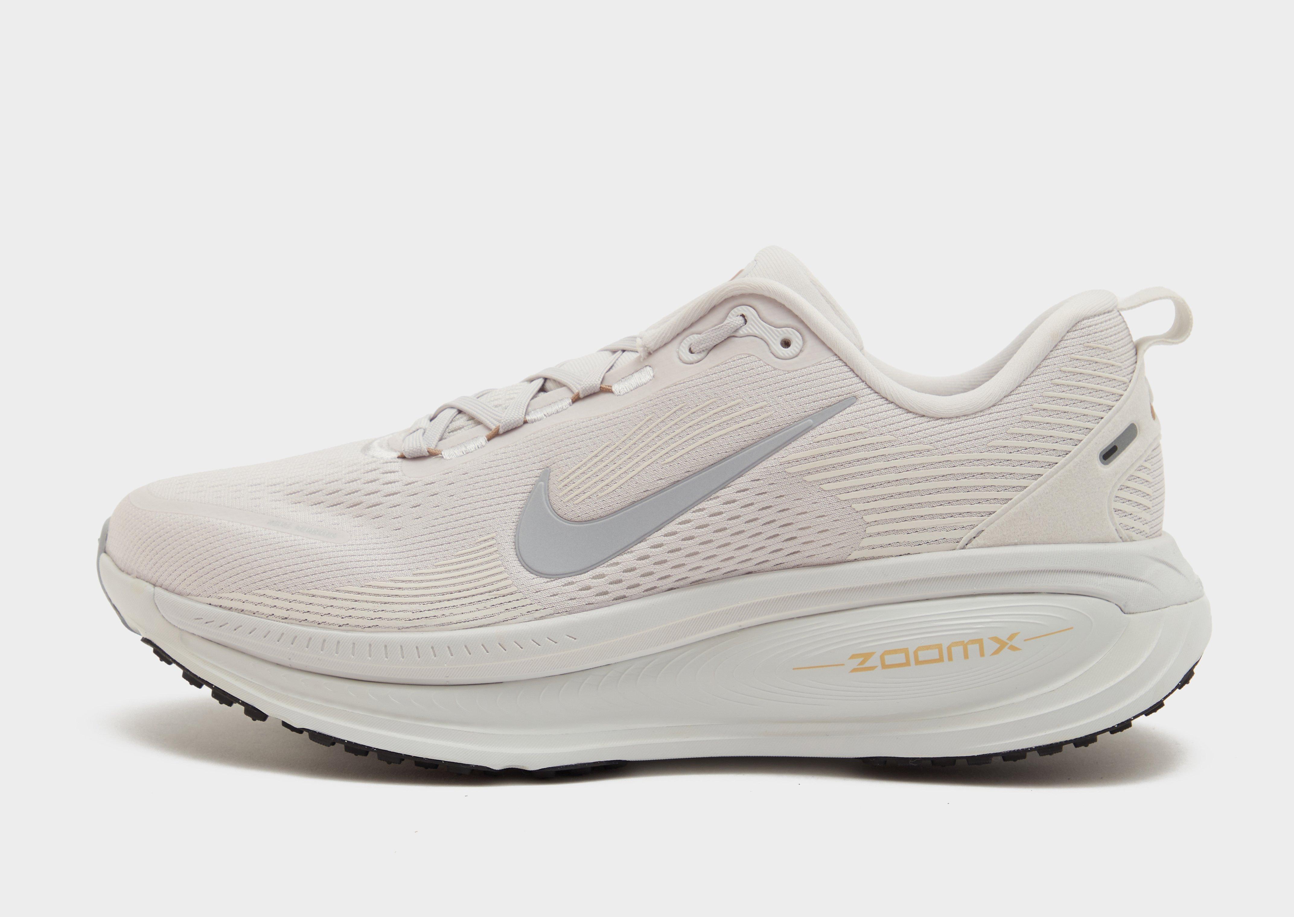 Men's Road Running Shoes Vomero 18