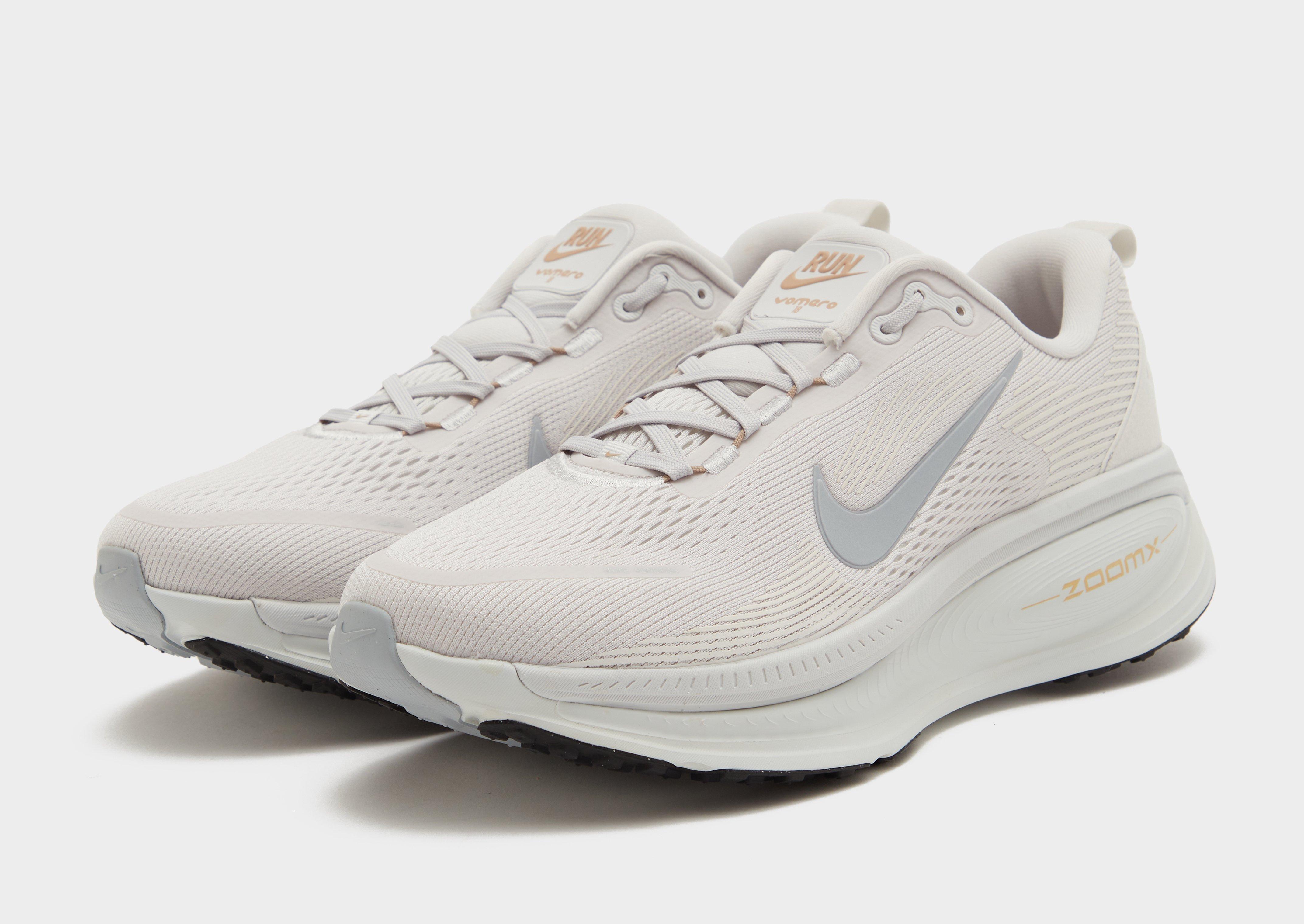 Men's Road Running Shoes Vomero 18