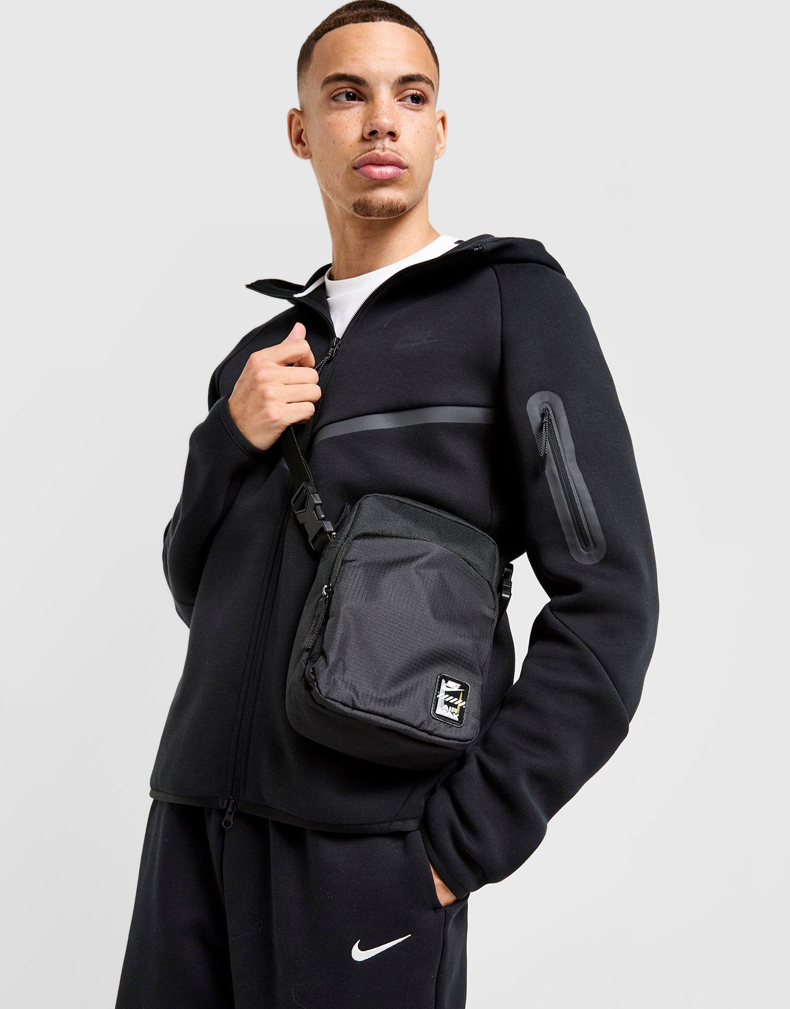 Air Max 25 Shoulder Bag