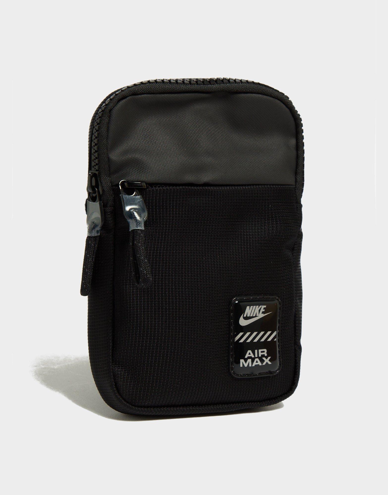 Essential Air Max Hip Pack