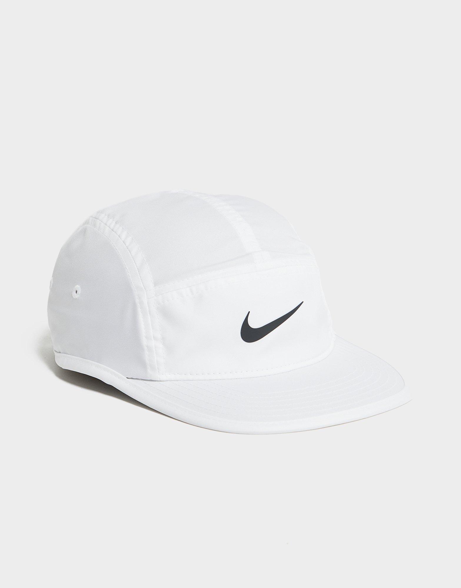 Fly Cap