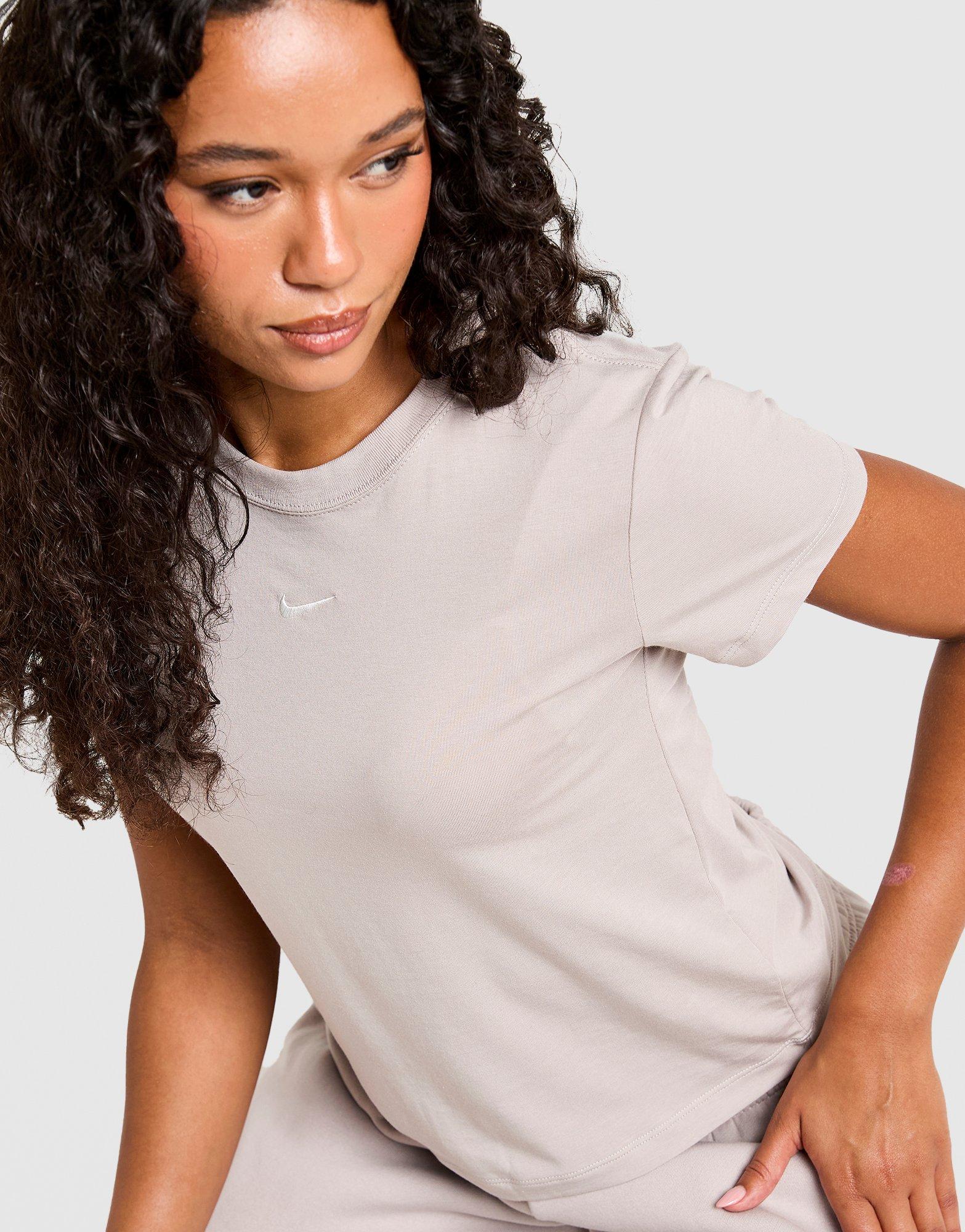 Essential Sportswear Chill Knit T-Shirt