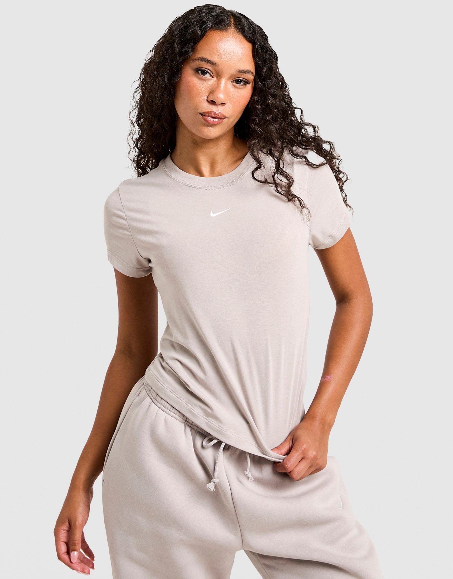 Essential Sportswear Chill Knit T-Shirt