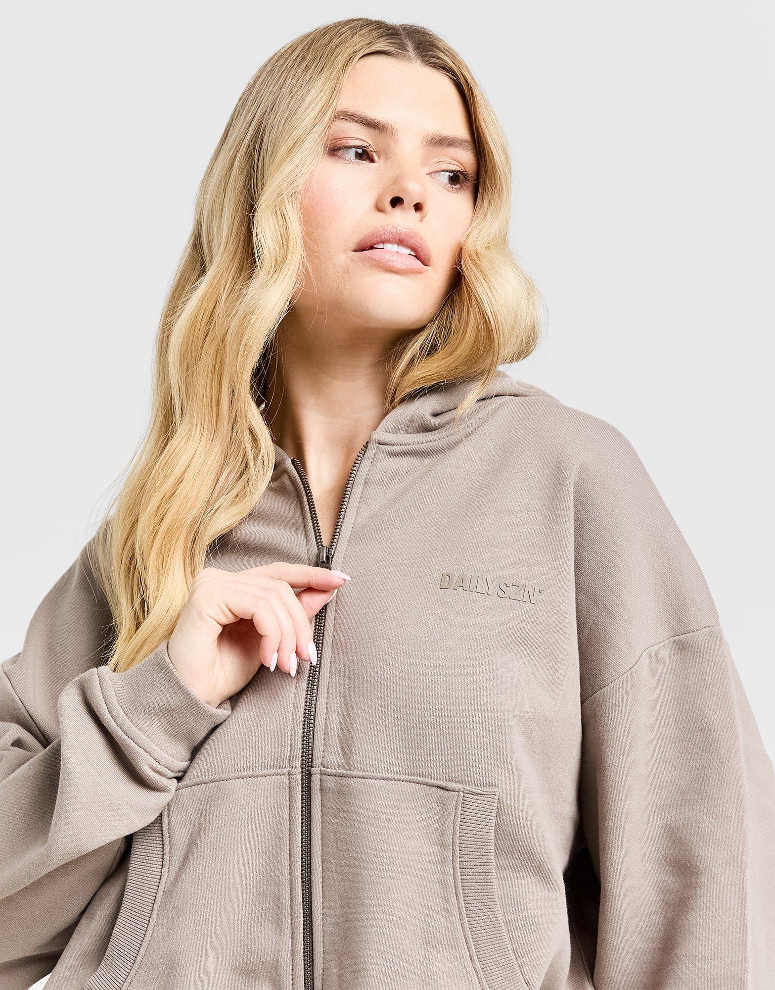 DAILYSZN Cropped Hoodie