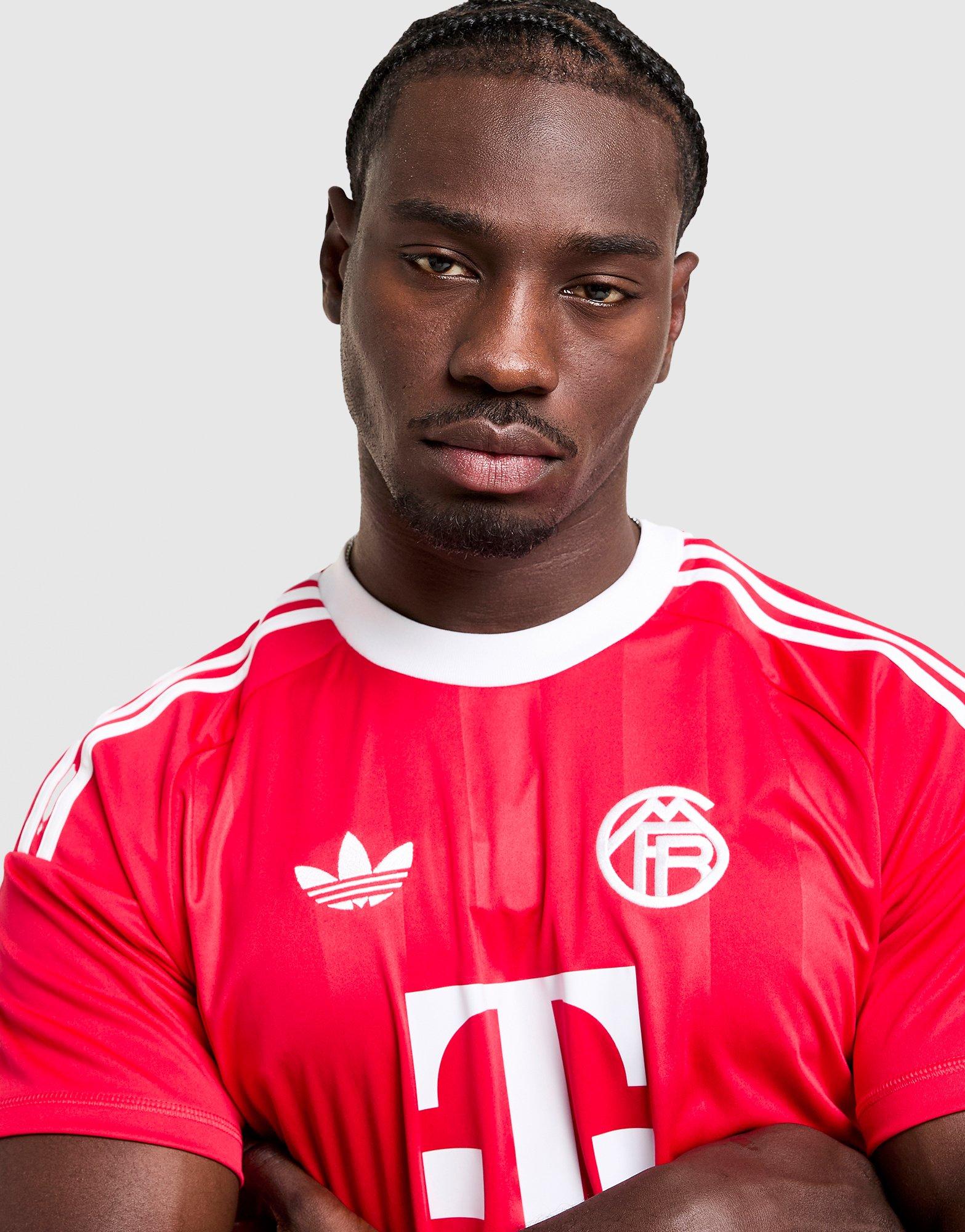 Fc Bayern Munich 2025/26 Goalkeeper Shirt