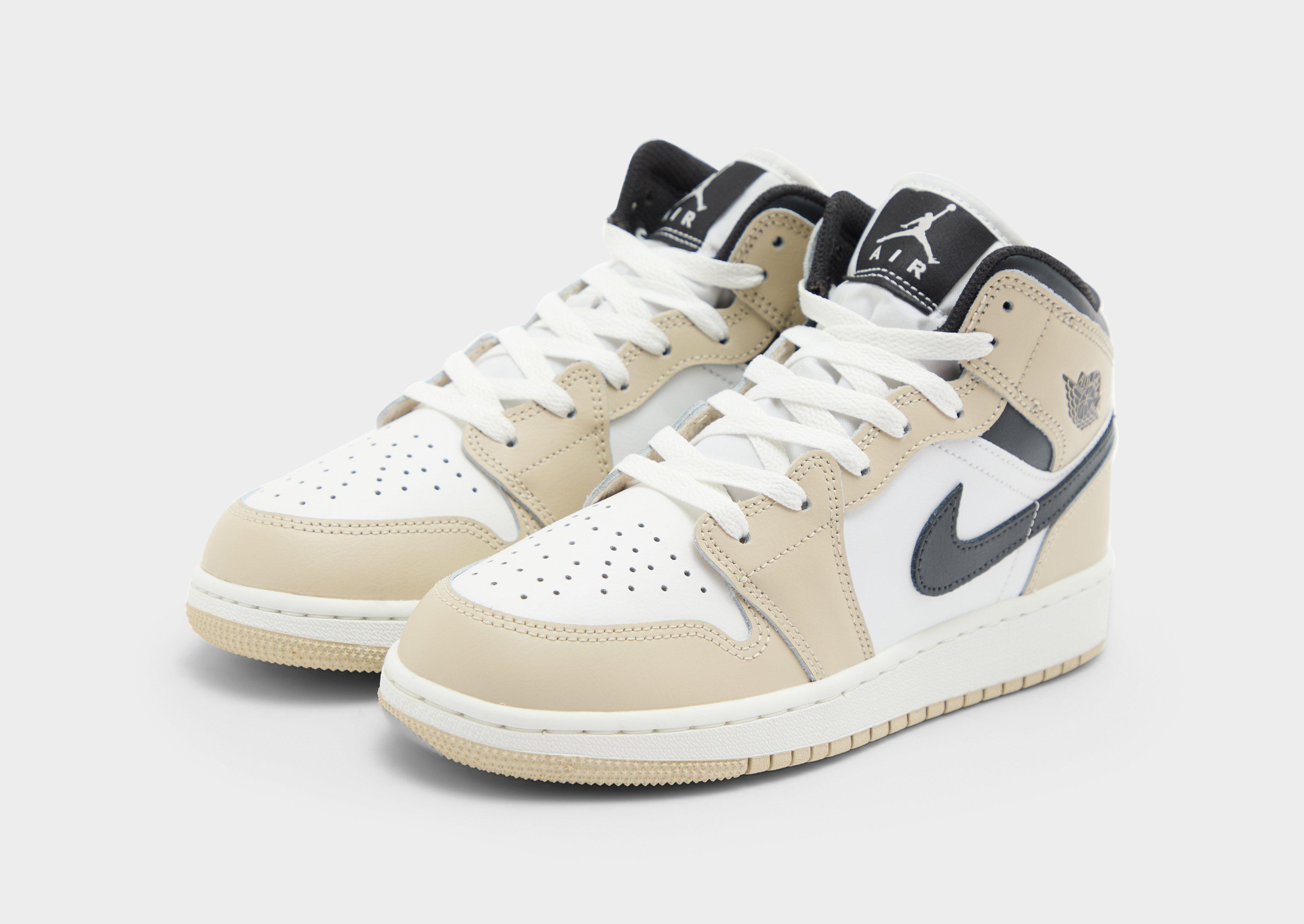 Air 1 Mid Junior