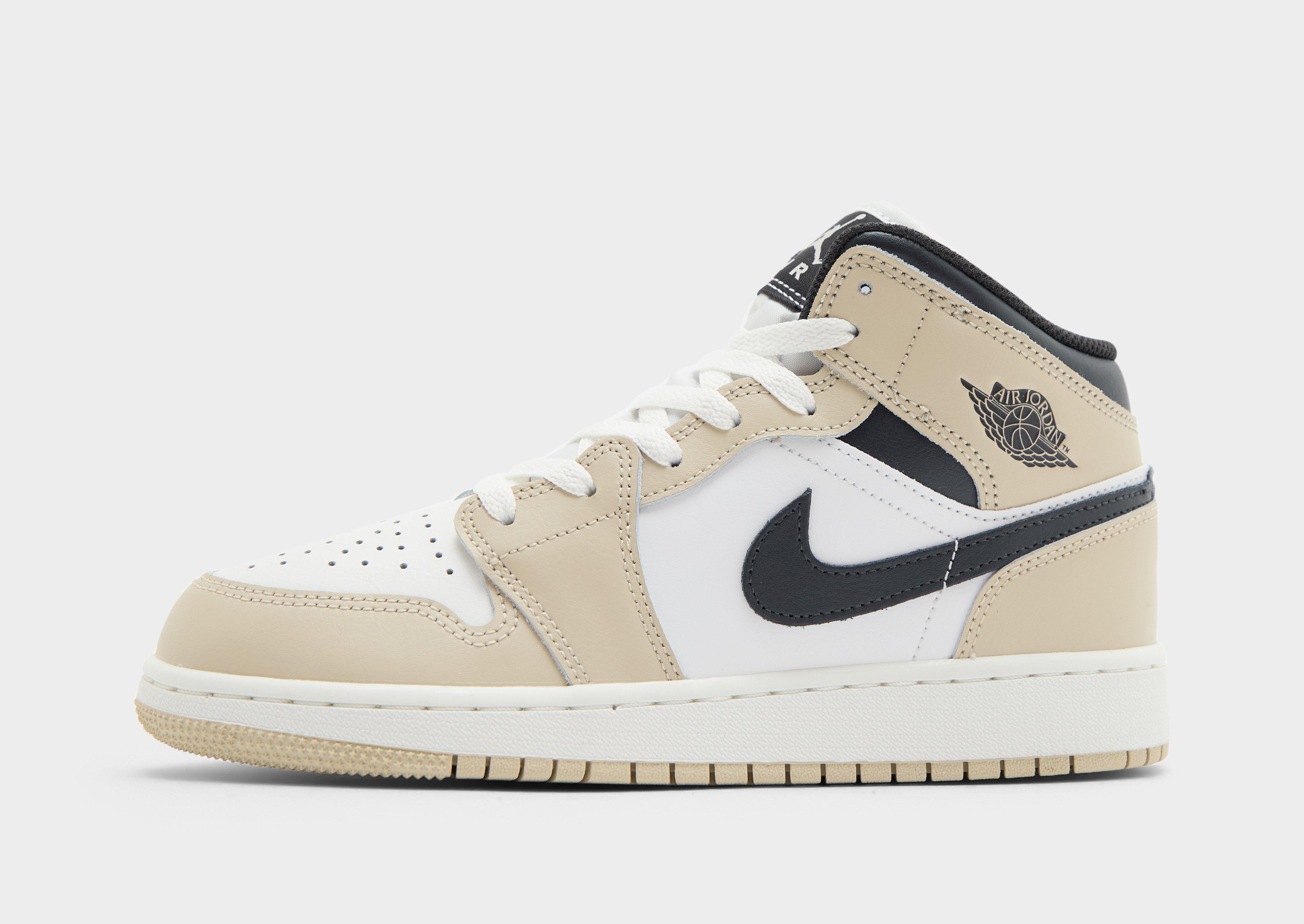 Air 1 Mid Junior