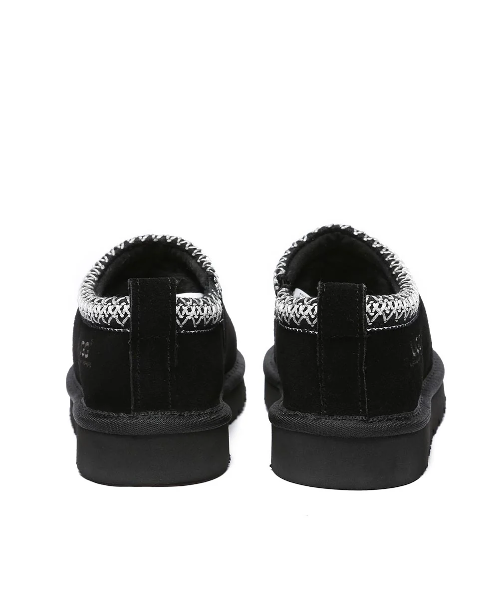 Women's   Tassy Moccasins