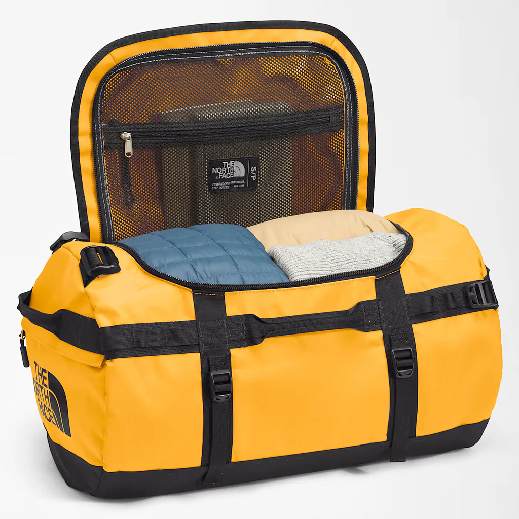 Base camp duffel bag S - Summit gold / TNF black