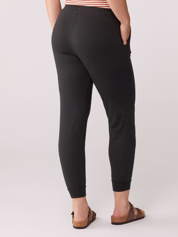 Performance Jogger Pants - Women's