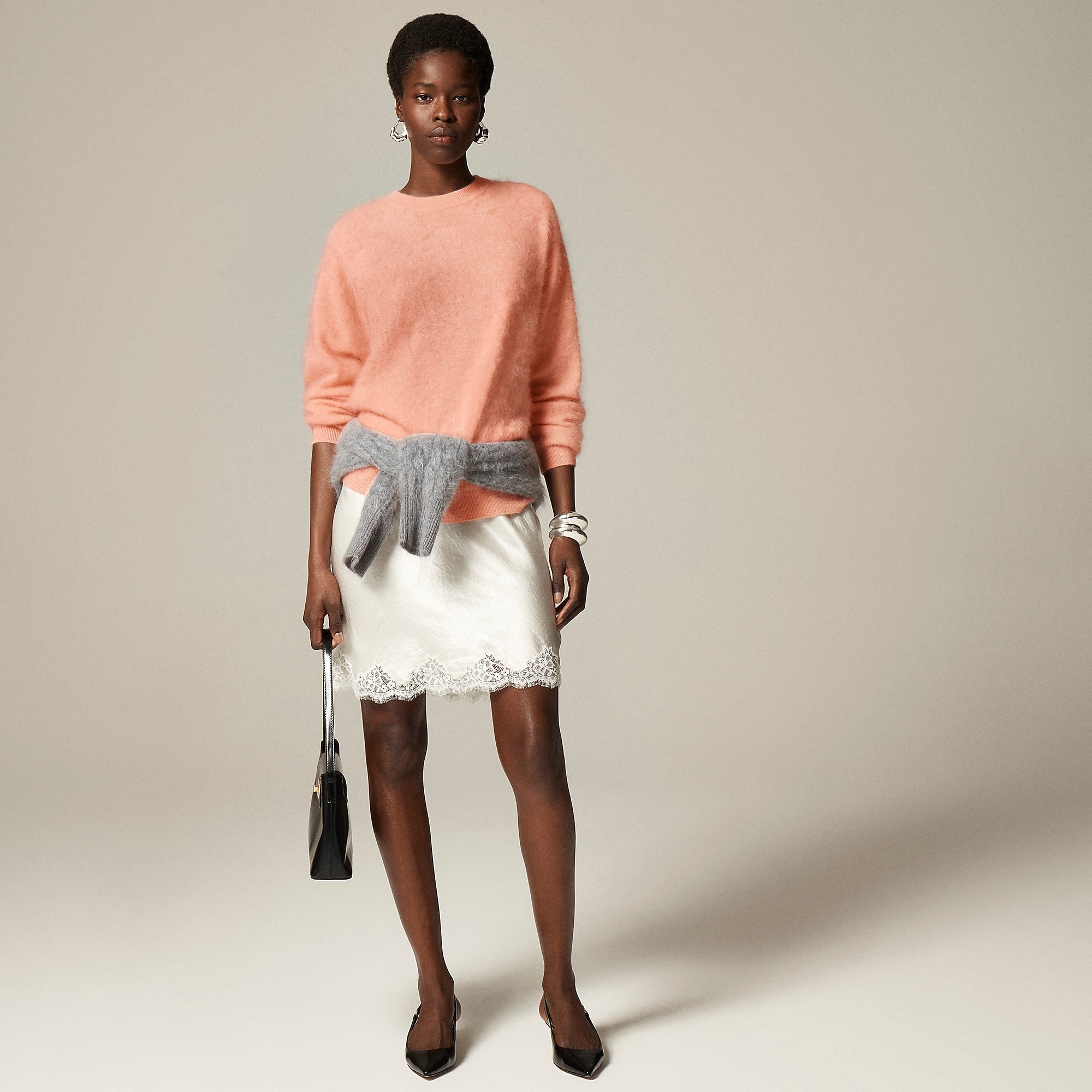 Brushed cashmere relaxed crewneck sweater-Peach Clay