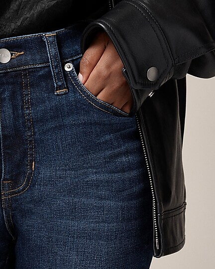 Mid-rise kickout jean-Penny Basil Wash